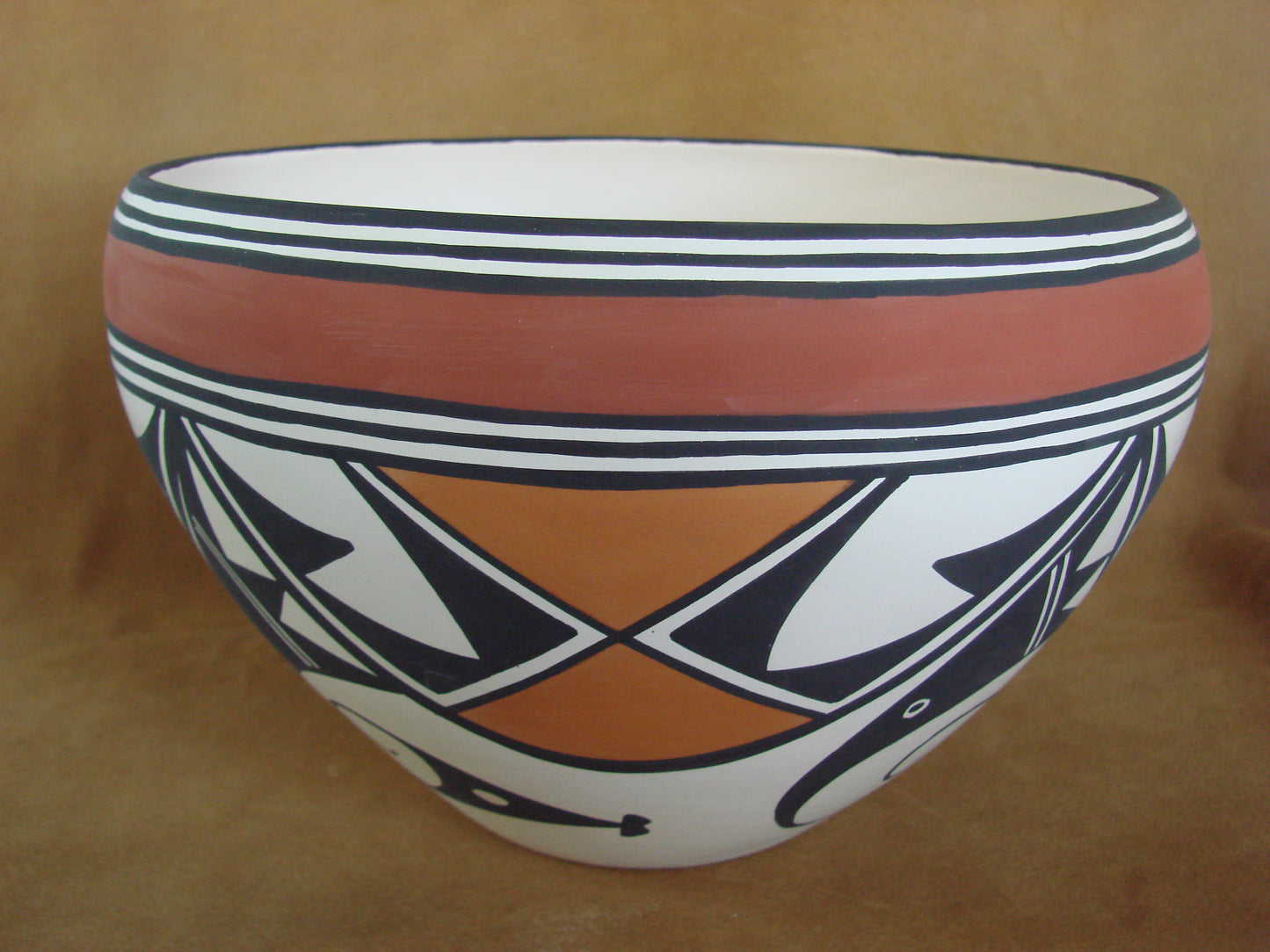Large Acoma Pueblo Fine Line Hand Painted Pottery by Joe