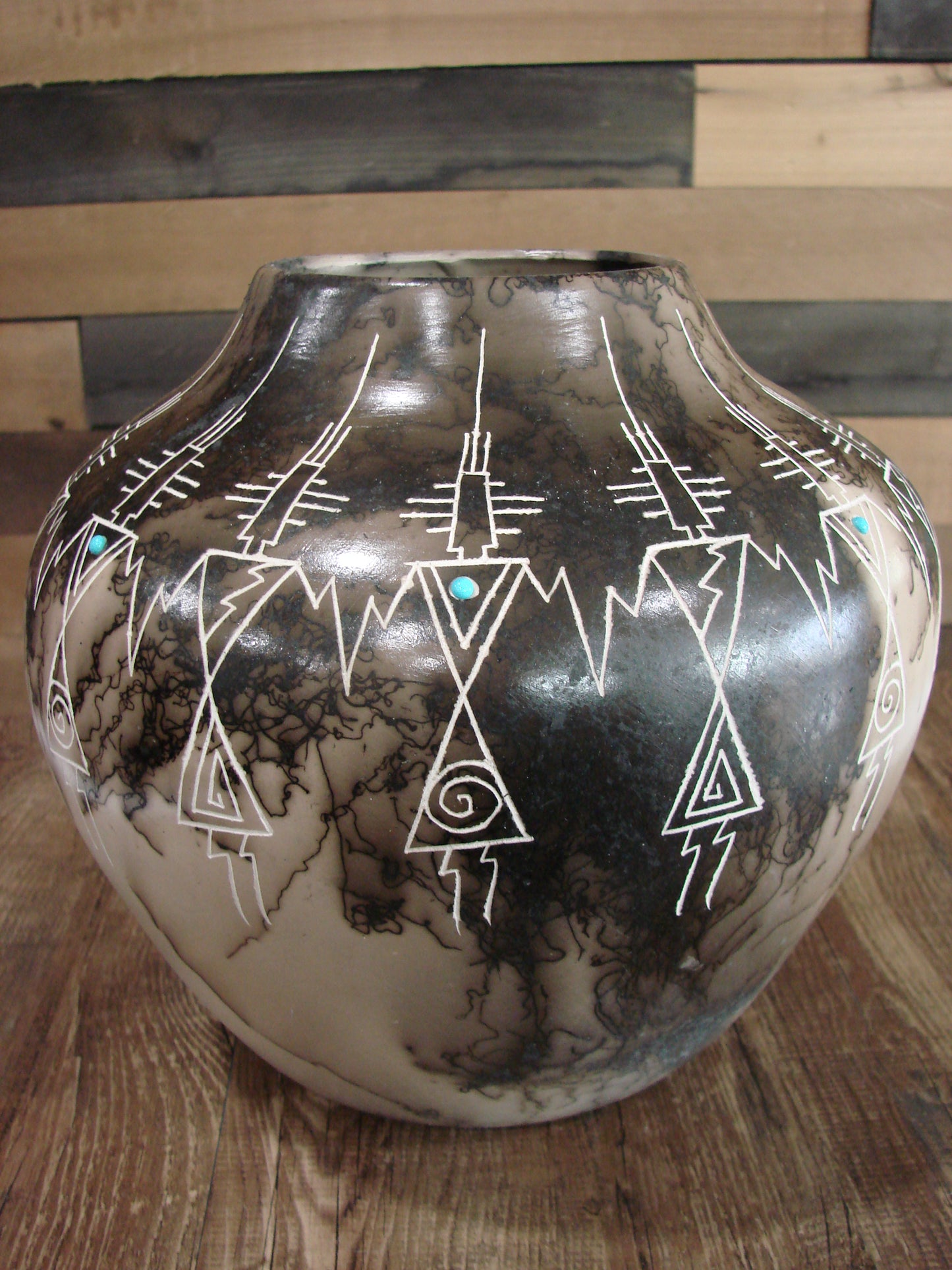 Native American Acoma Hand Etched Horse Hair Pottery by Yellow Corn