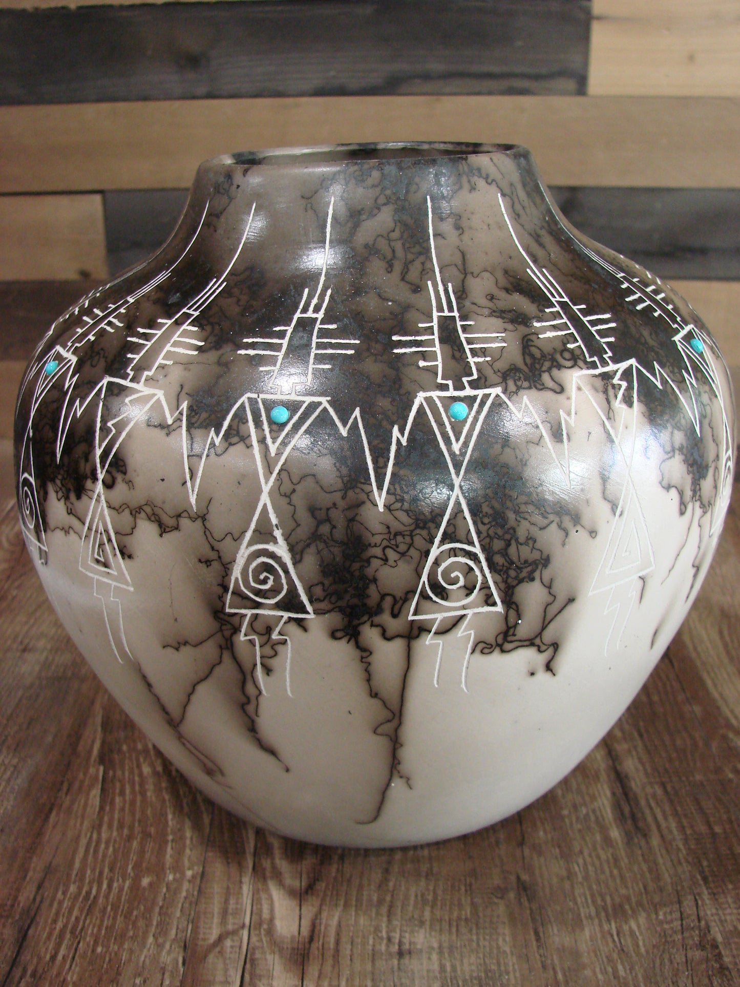Native American Acoma Hand Etched Horse Hair Pottery by Yellow Corn
