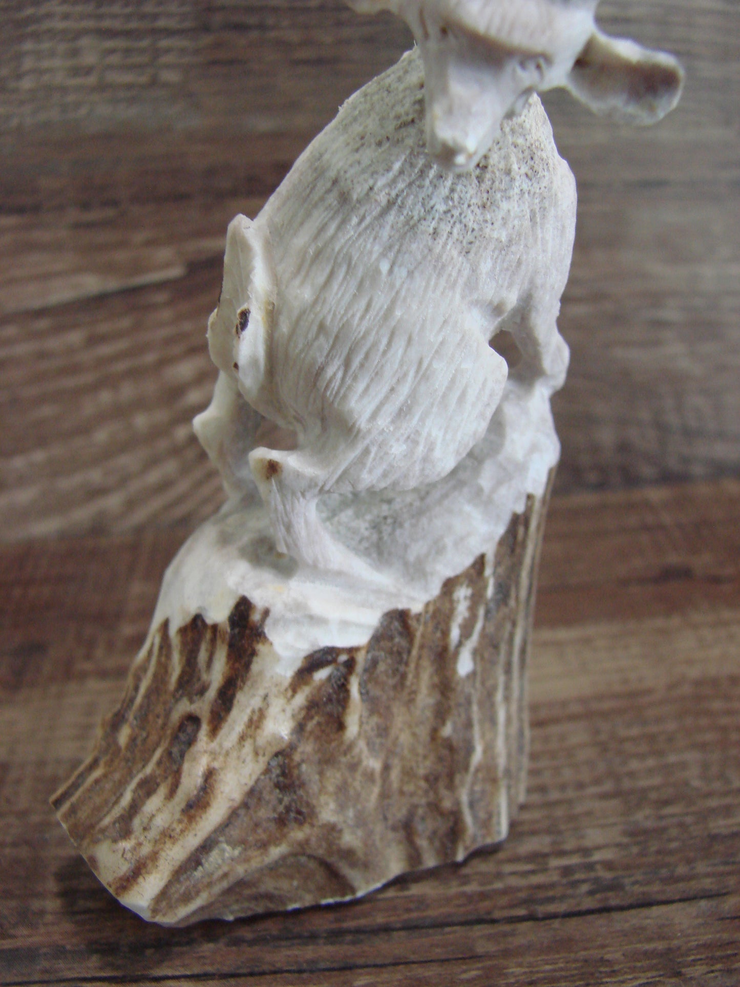Native American Zuni Indian Hand Carved Deer Antler Fetish- Malie