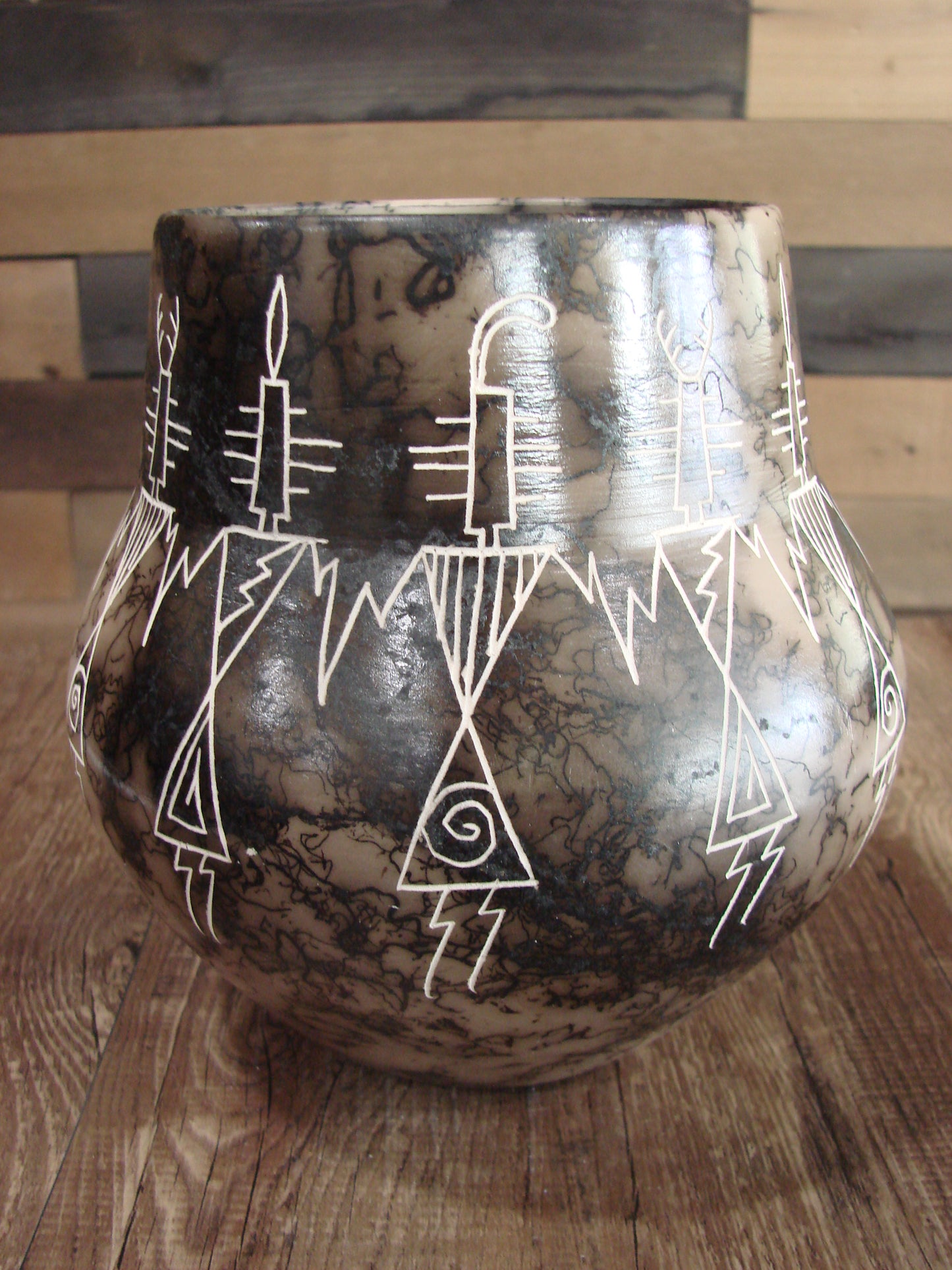 Native American Acoma Hand Etched Horse Hair Pottery by Yellow Corn