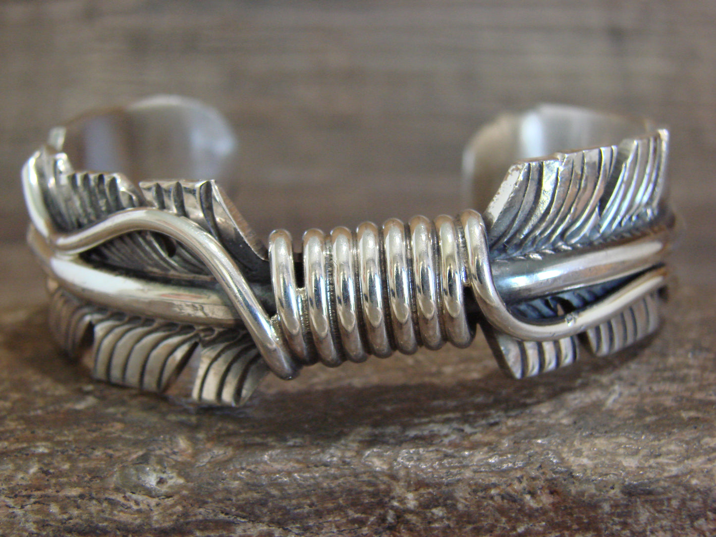 Native American Sterling Silver 3/4" Feather Bracelet Cuff Signed M. Thomas Jr.