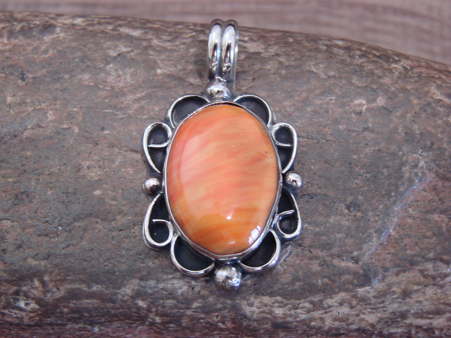 Native American Nickel Silver & Spiny Oyster Pendant - Cleveland