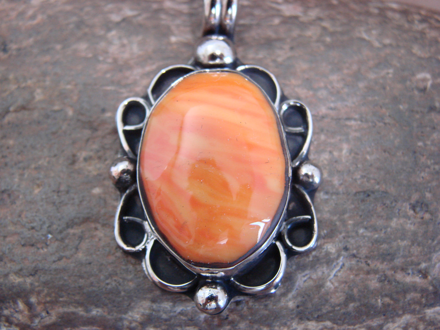 Native American Nickel Silver & Spiny Oyster Pendant - Cleveland