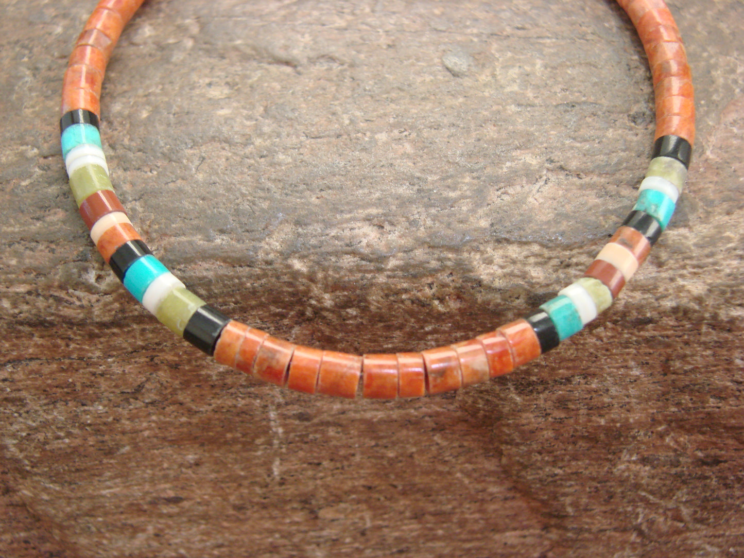 Native American Spiny Oyster Heishi Bracelet by Calabaza