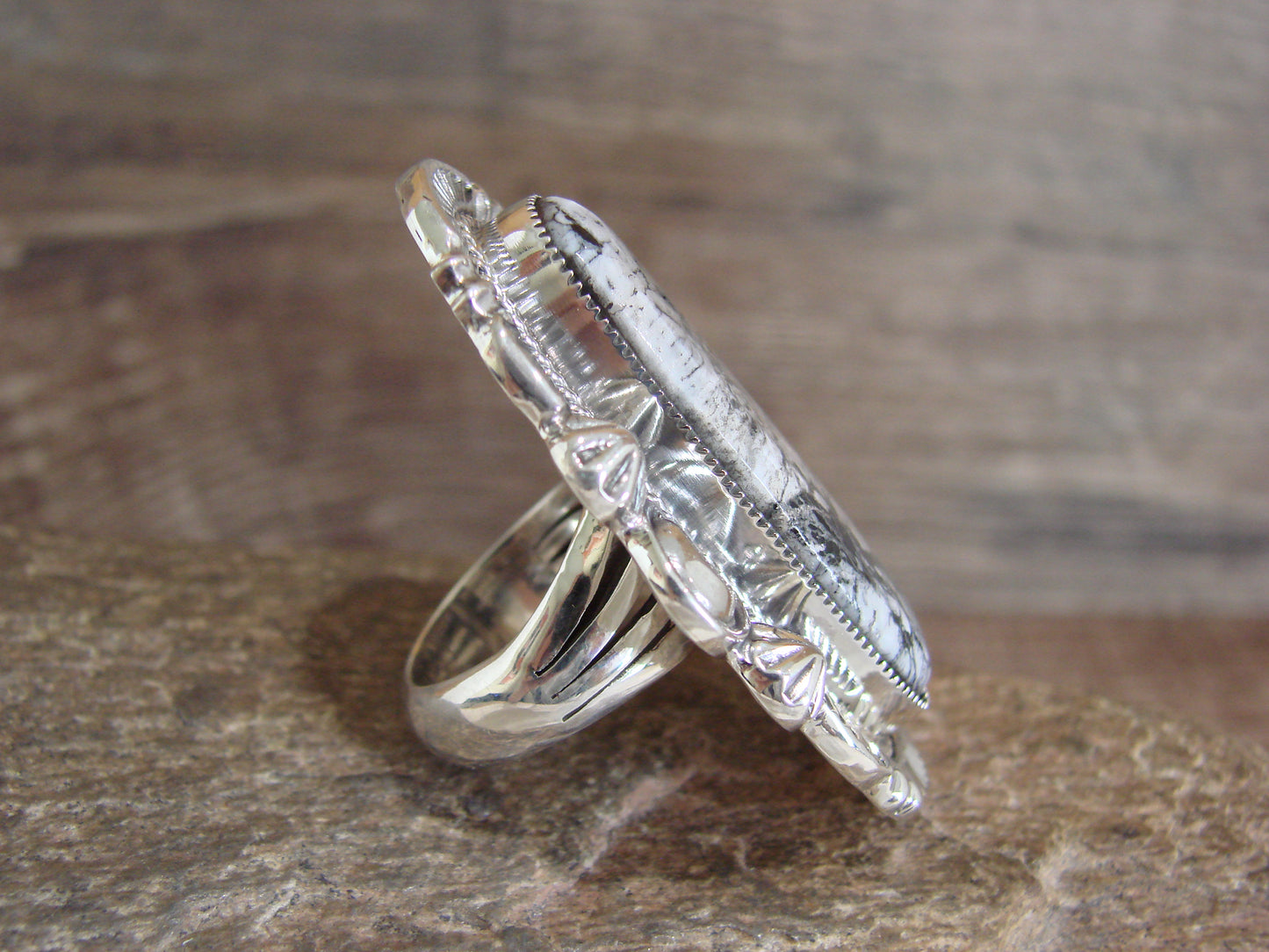 Native American Sterling Silver & White Buffalo Turquoise Ring - Delgarito- Size 4.5