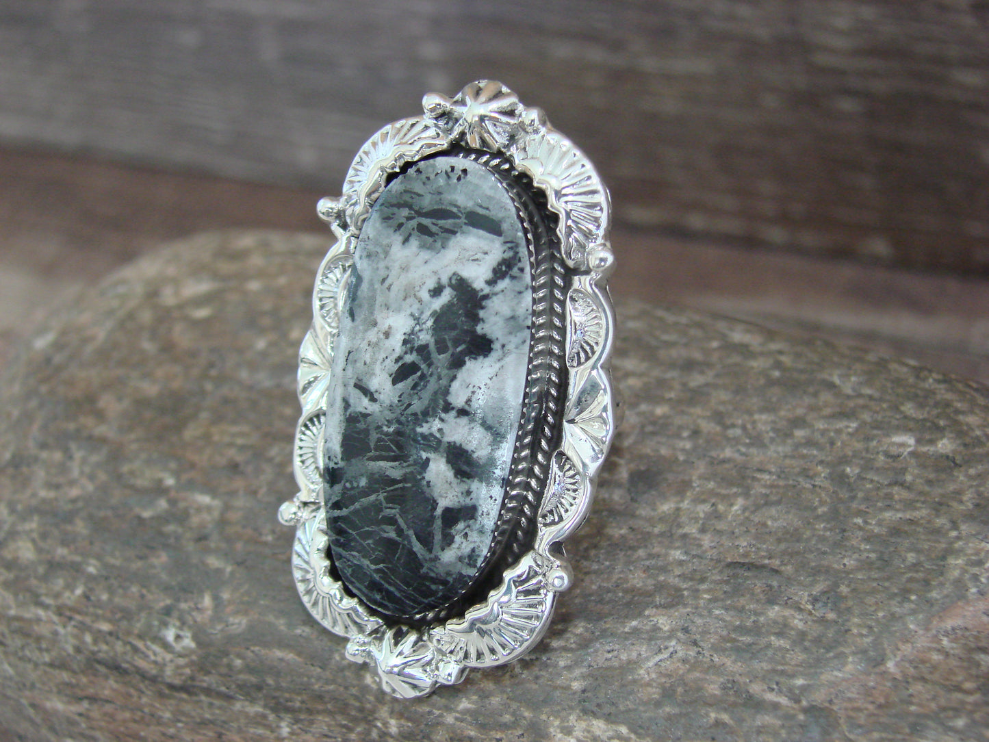 Native American Sterling Silver & White Buffalo Turquoise Ring - Delgarito- Size 6.5