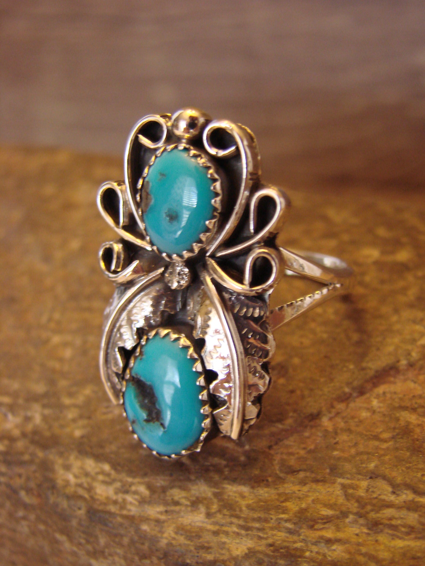 Native American Sterling Silver & Turquoise Ring Signed Yazzie - Size 8.5