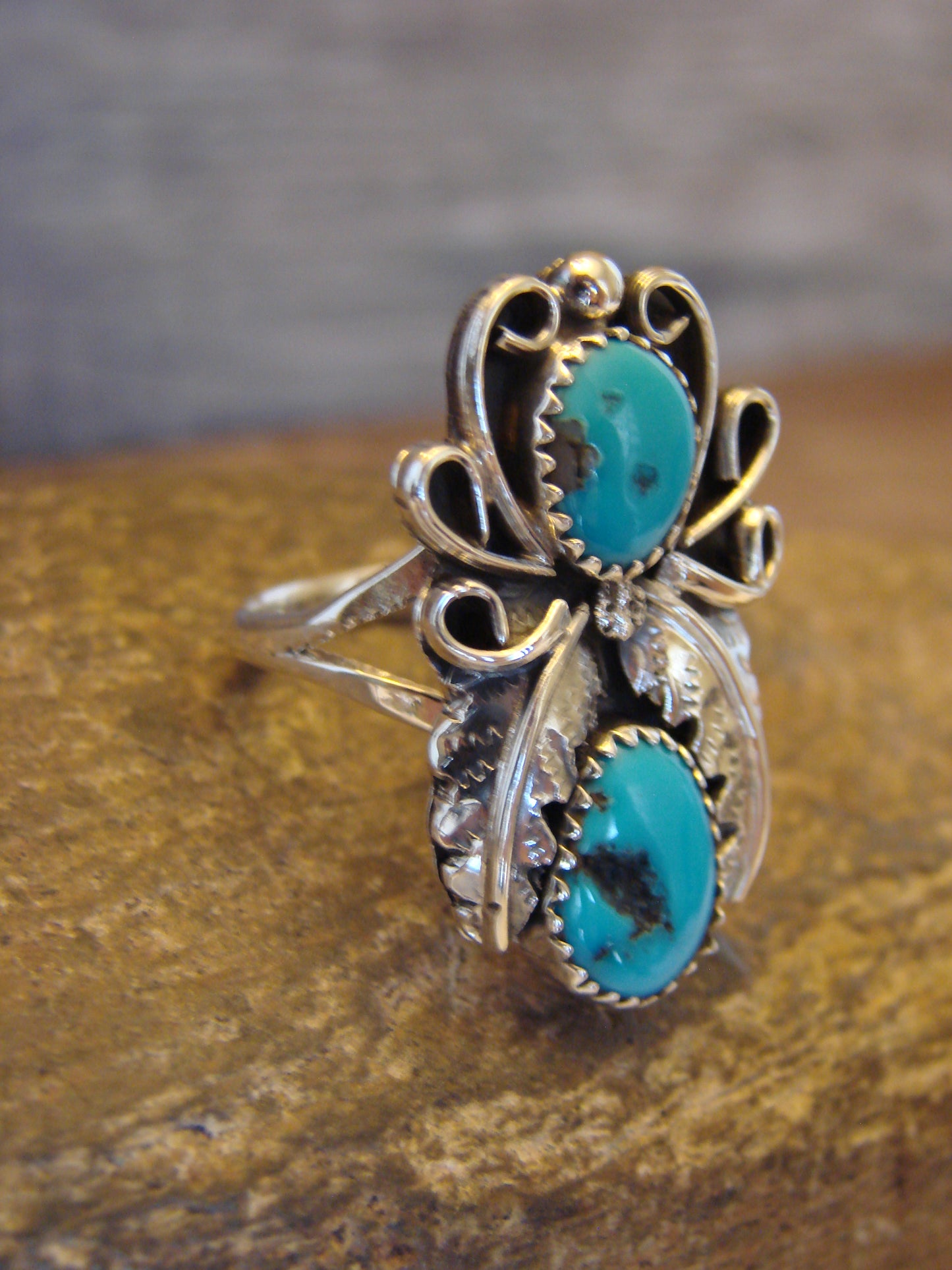 Native American Sterling Silver & Turquoise Ring Signed Yazzie - Size 8.5