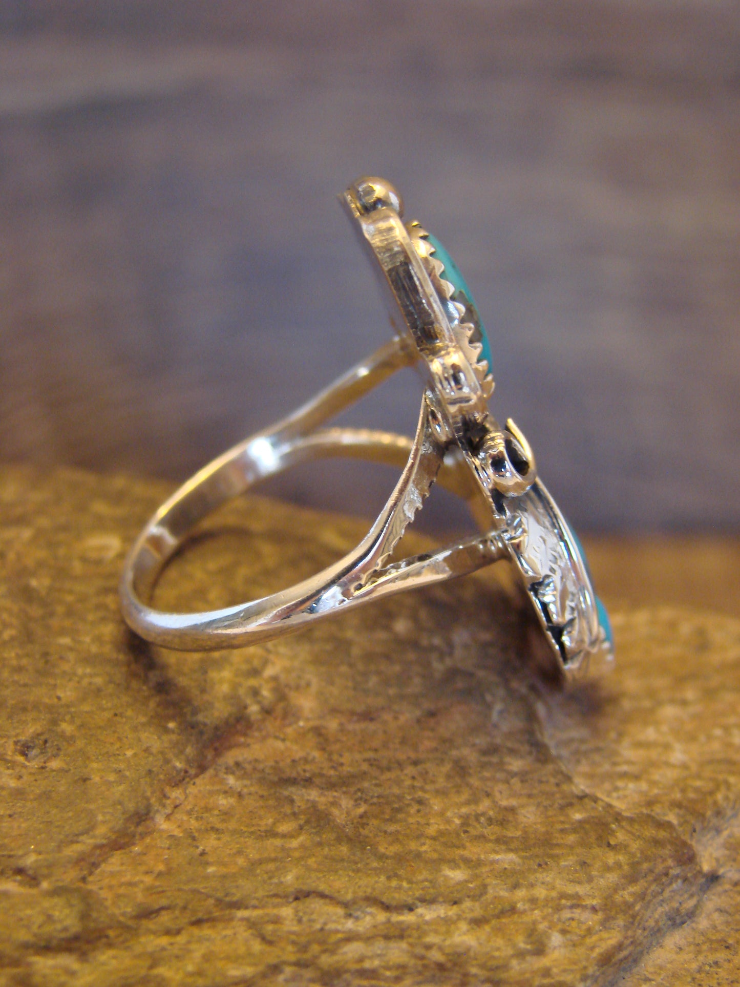 Native American Sterling Silver & Turquoise Ring Signed Yazzie - Size 8.5