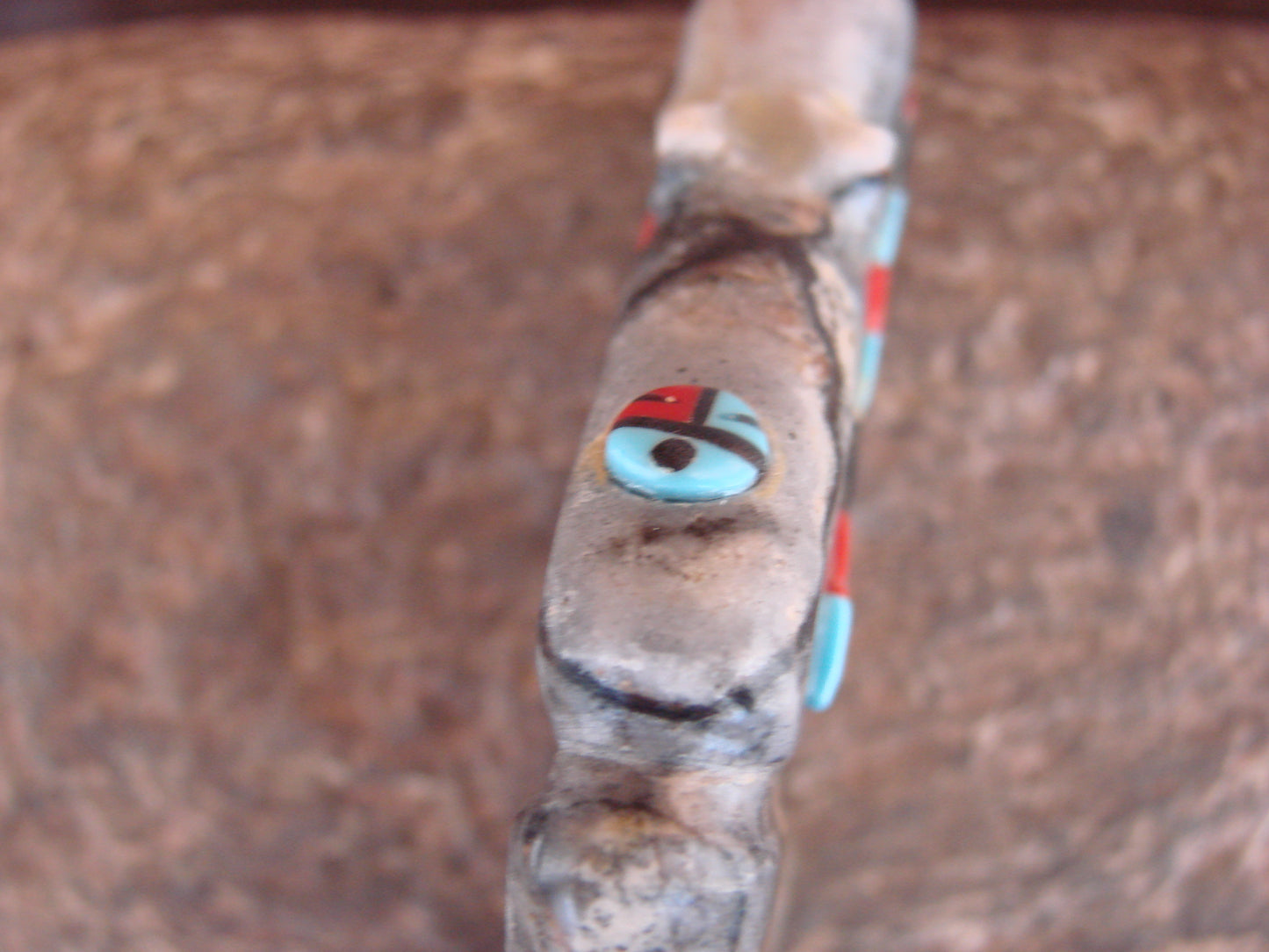 Native American Zuni Hand Carved Heart Line Bear Fetish- Lonjose