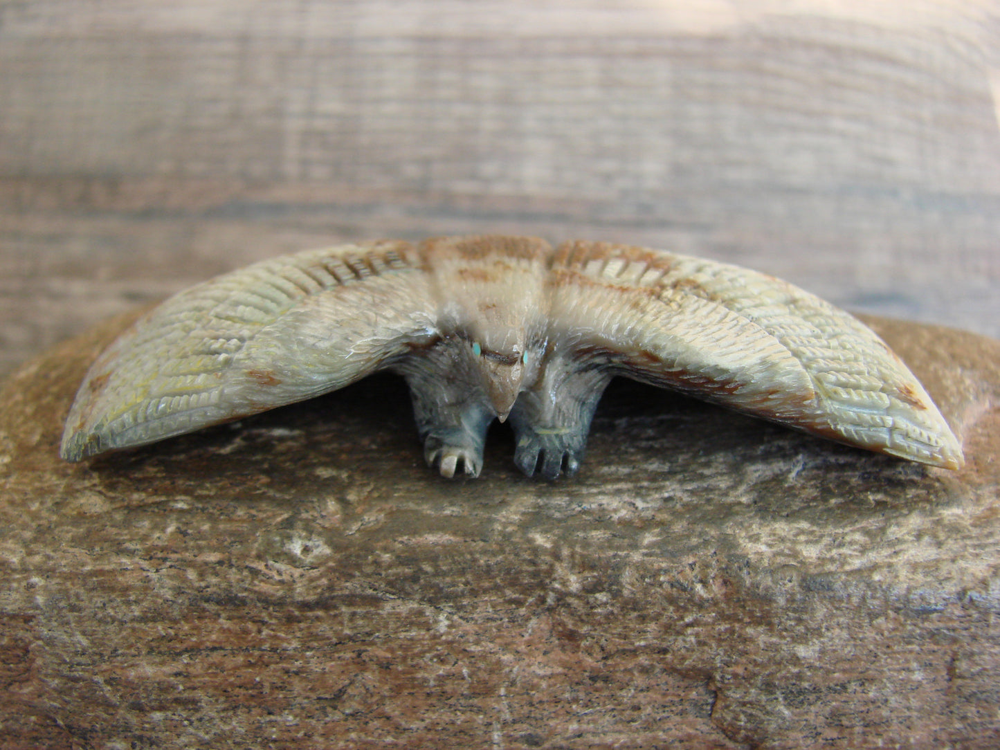 Native American Zuni Hand Carved Eagle Fetish - Lowsayatee