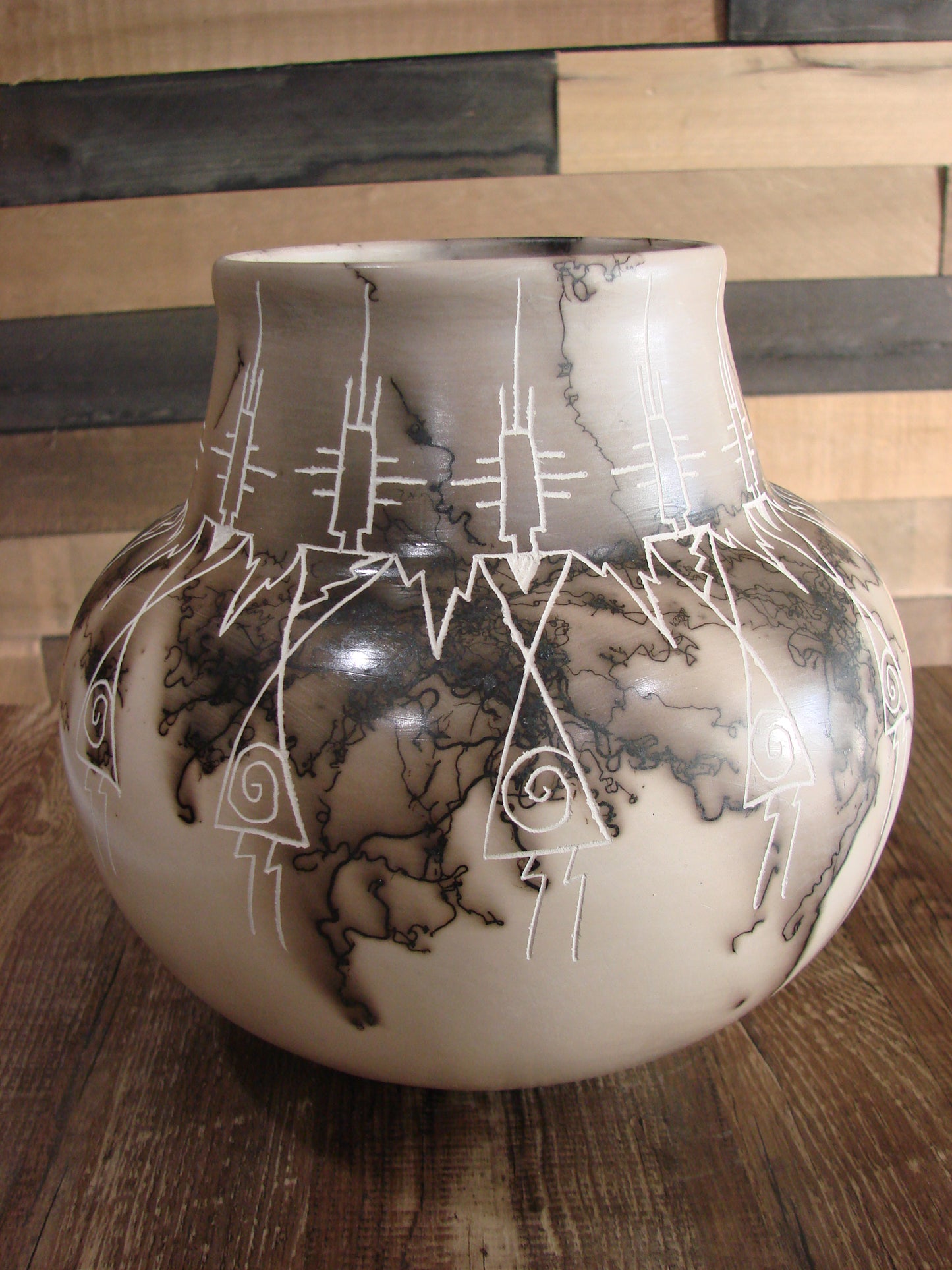 Native American Acoma Hand Etched Horse Hair Pottery by Yellow Corn