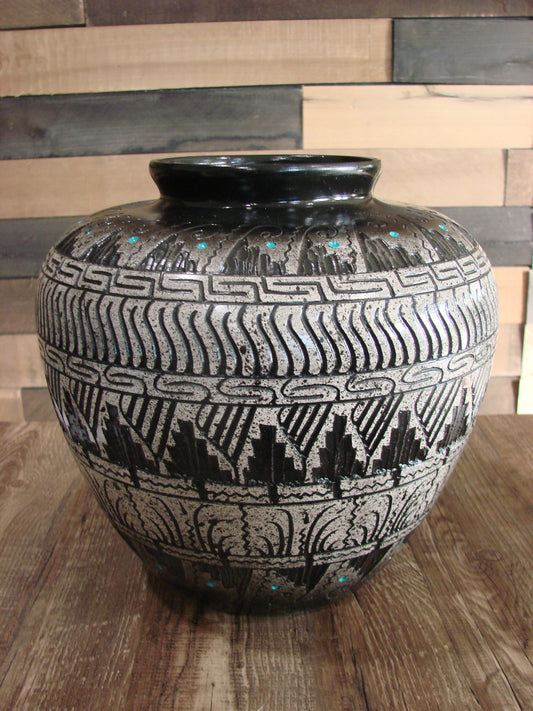Native American Hand Etched Pottery Signed by Dewayne & Eskeets