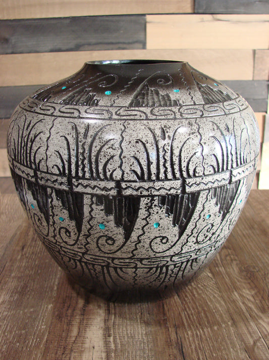 Native American Hand Etched Pottery Signed by Dewayne & Eskeets