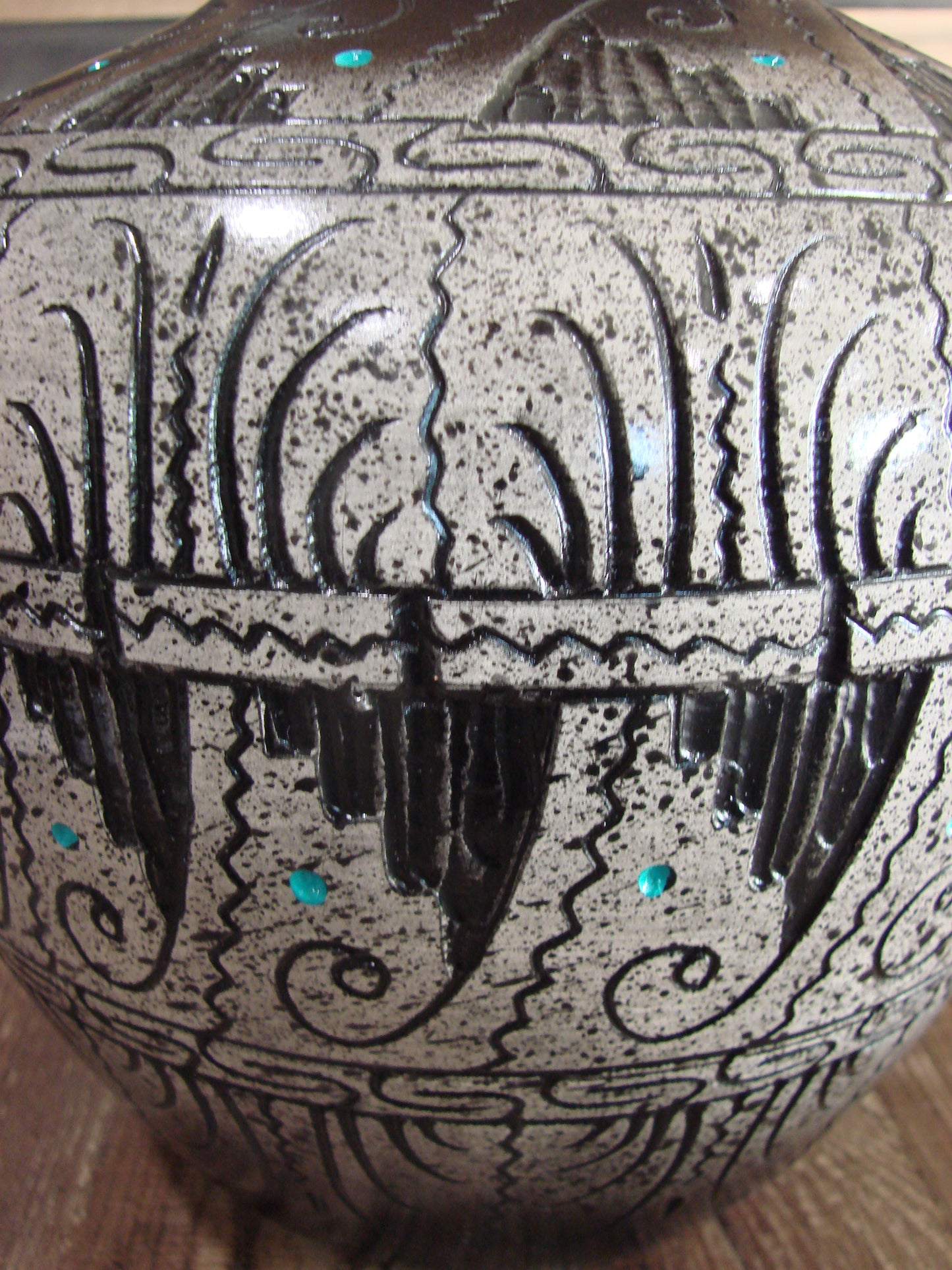 Native American Hand Etched Pottery Signed by Dewayne & Eskeets