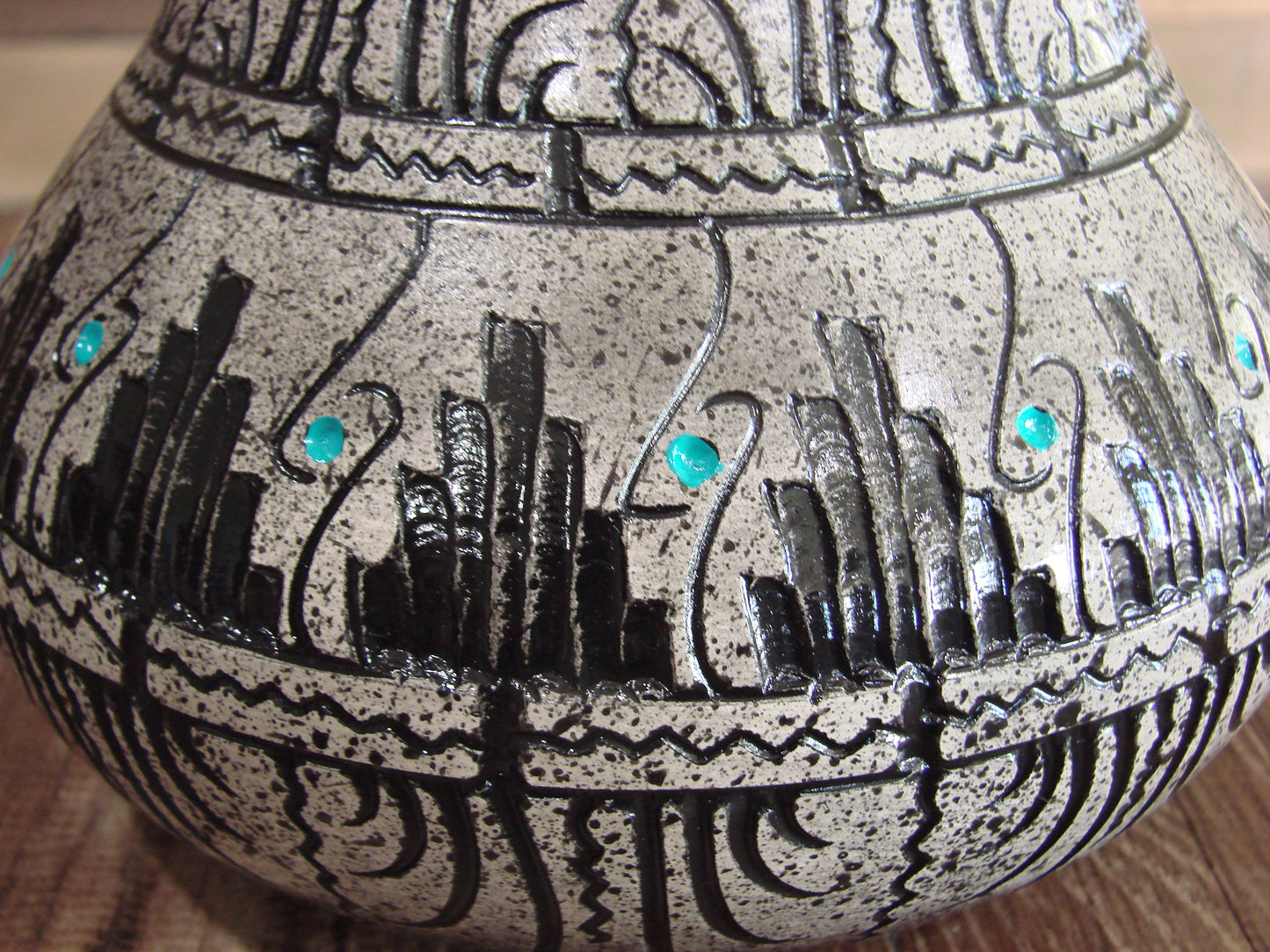 Native American Hand Etched Pottery Signed by Dewayne & Eskeets