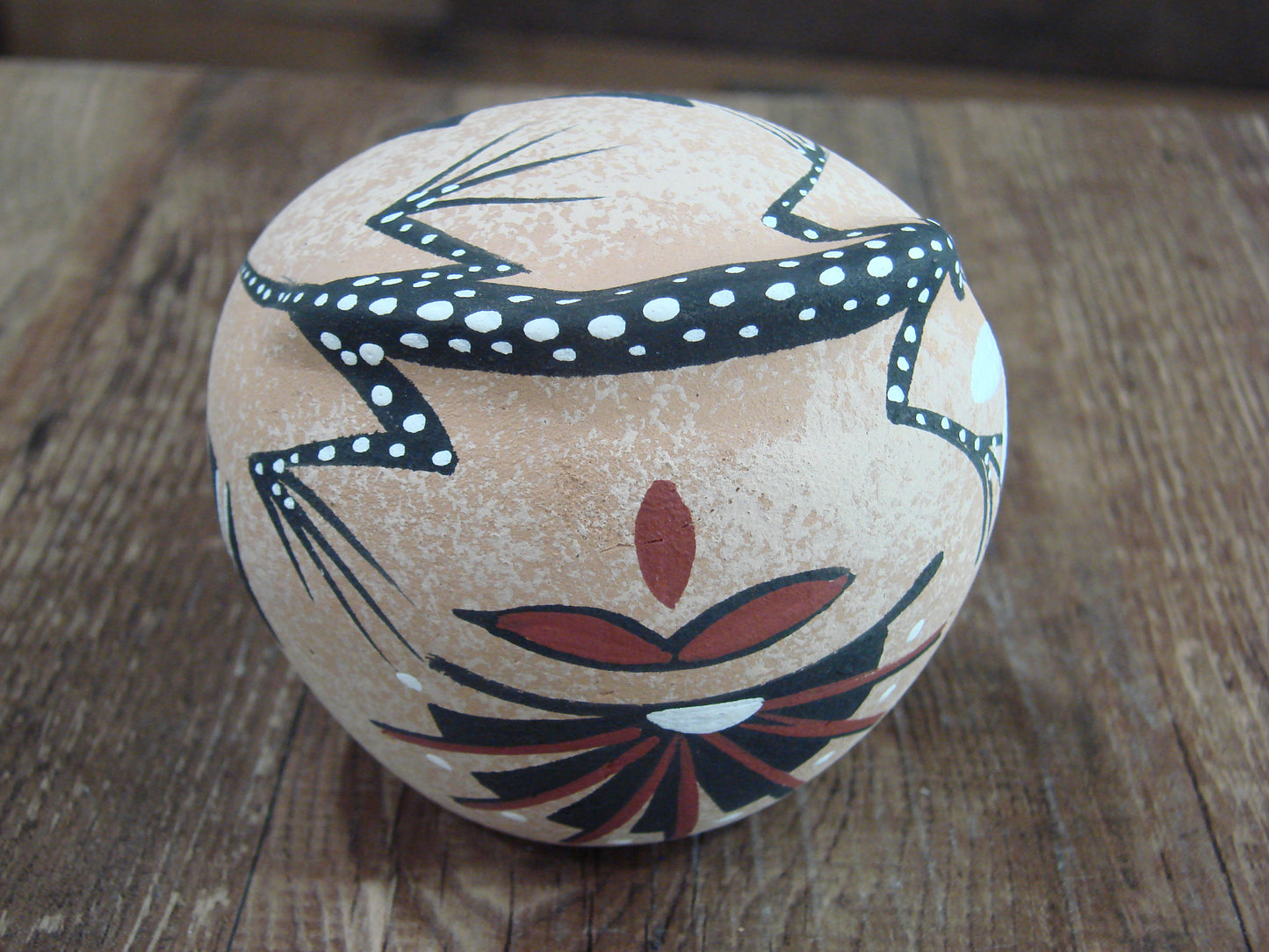 Native American Jemez Indian Handmade Clay Lizard Seed Pot by Chinana