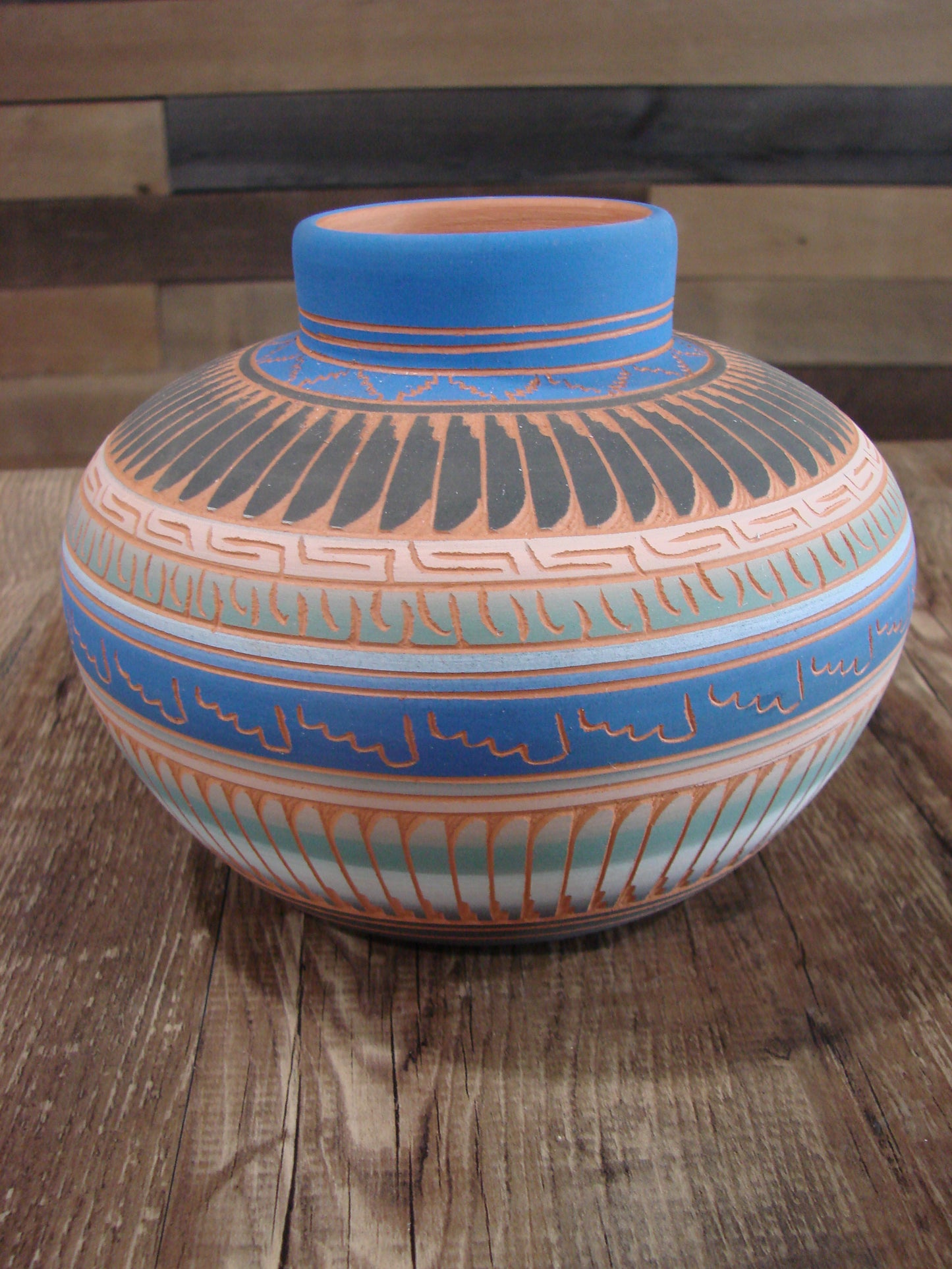 Native American Navajo Indian Hand Etched & Hand Painted Pottery - Valencia