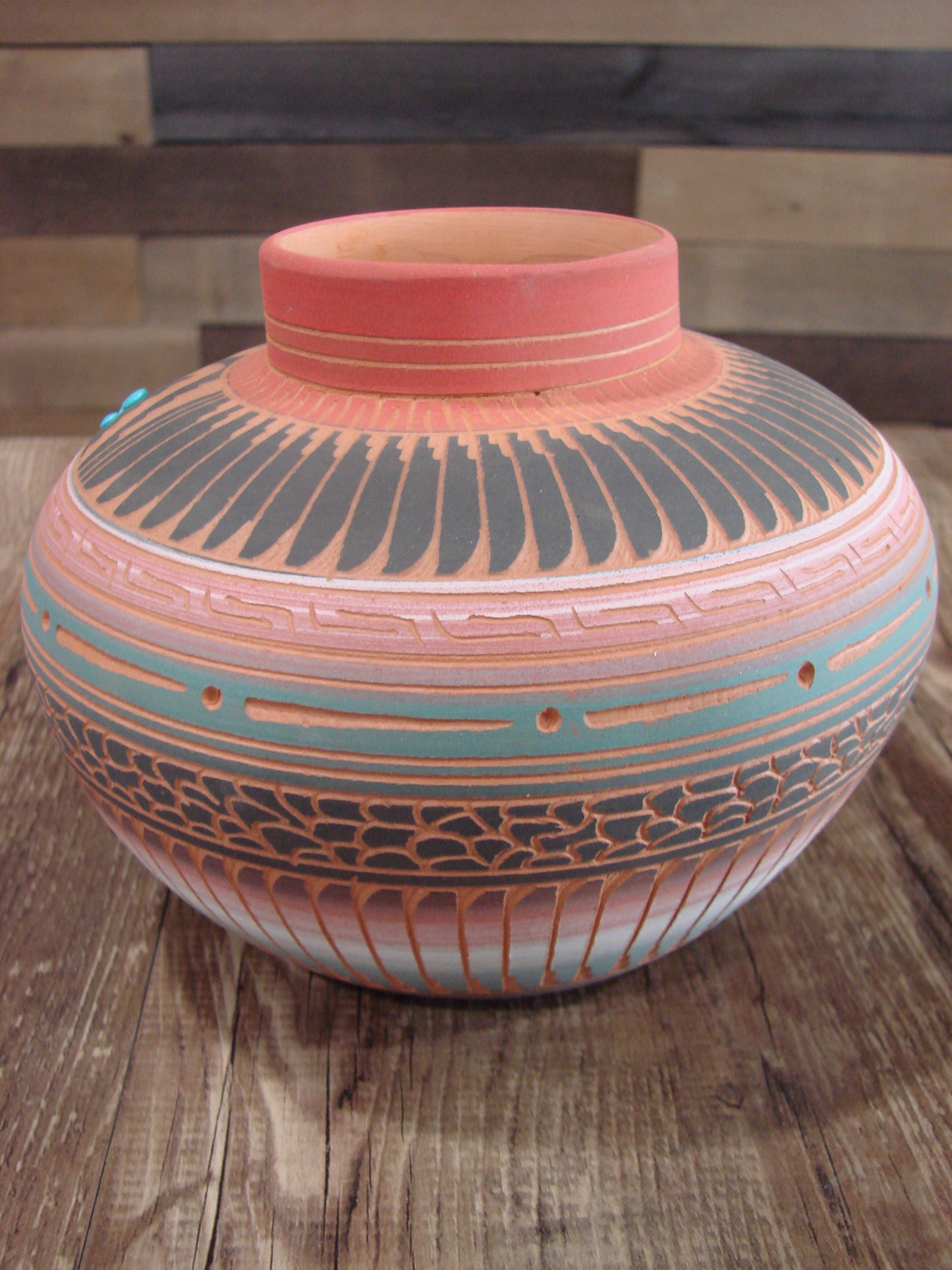 Native American Navajo Indian Hand Etched & Hand Painted Pottery - Valencia