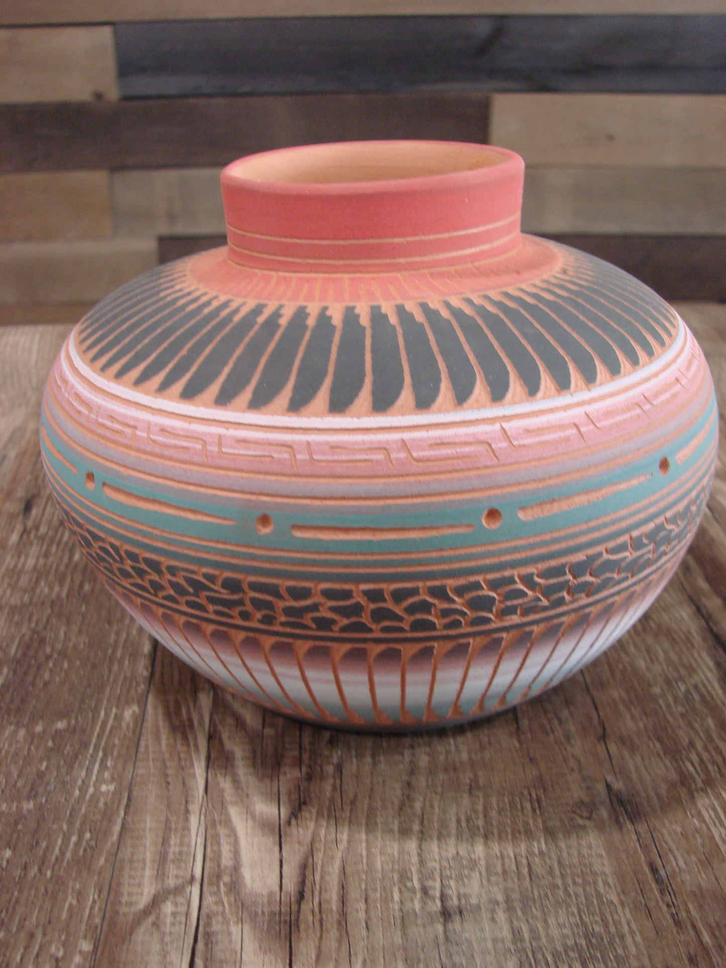 Native American Navajo Indian Hand Etched & Hand Painted Pottery - Valencia