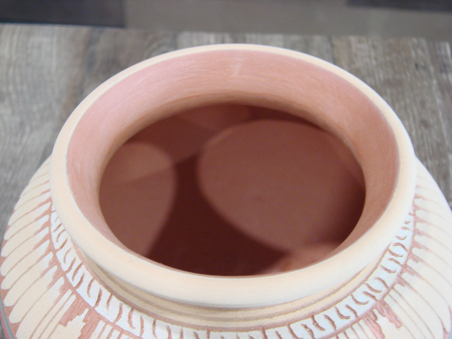 Native American Navajo Indian Hand Etched & Hand Painted Pottery - Valencia