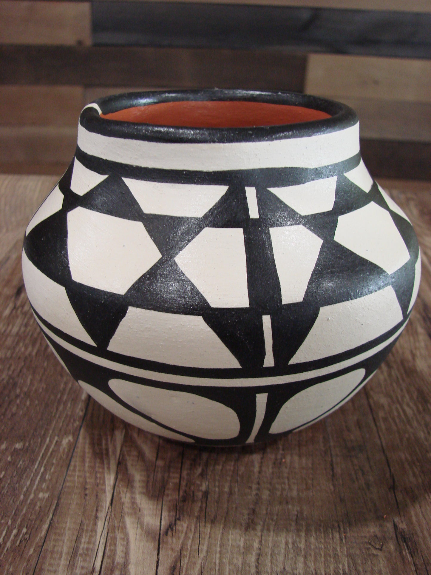 Native American Santo Domingo Kewa Handmade Clay Pottery by R & B