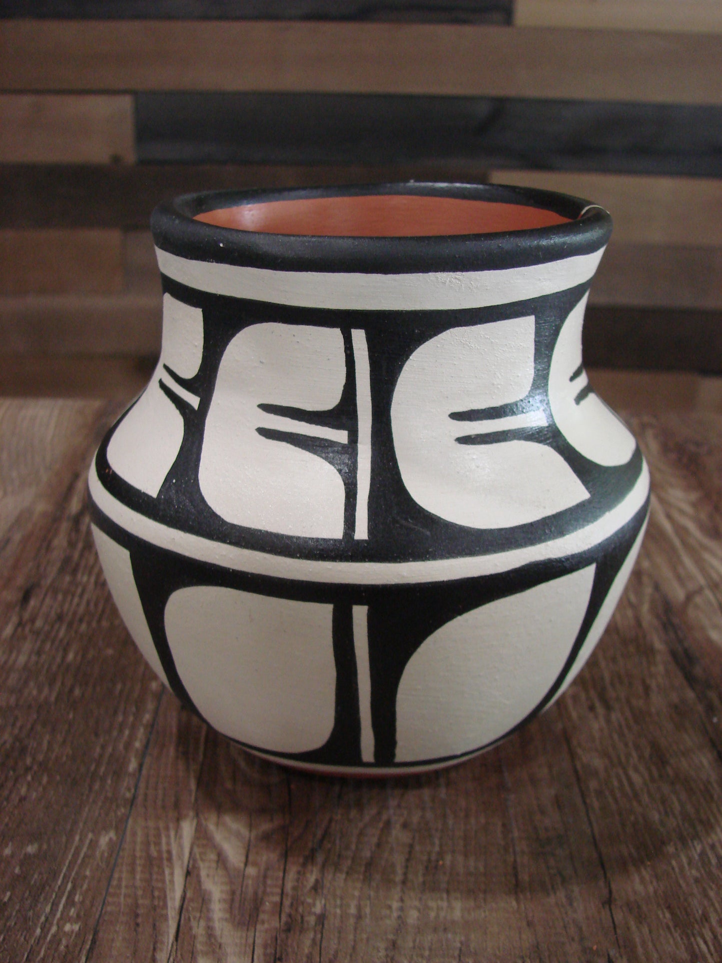 Native American Santo Domingo Kewa Handmade Clay Pottery by R & B