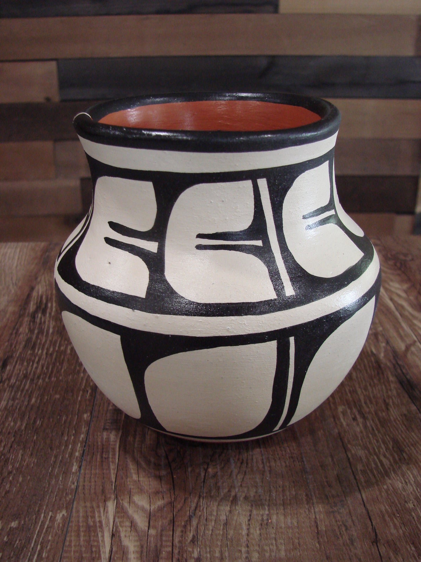 Native American Santo Domingo Kewa Handmade Clay Pottery by R & B
