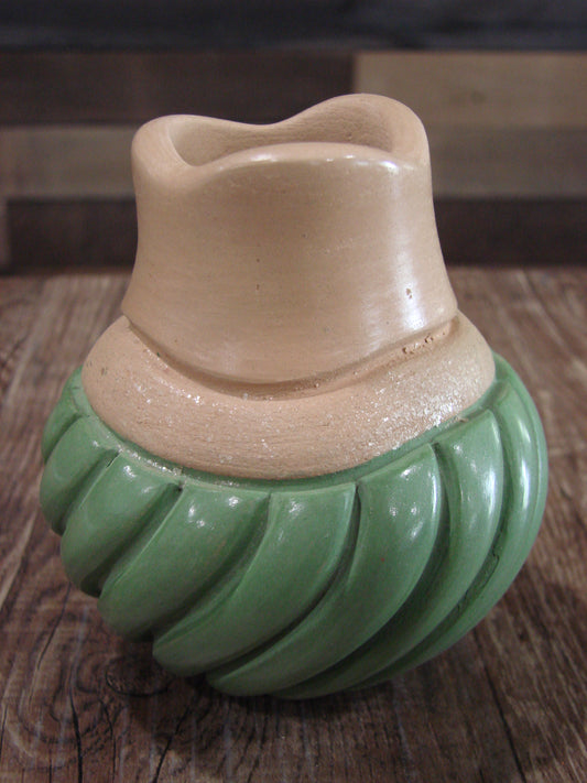 Native American Jemez Clay Hand Coiled Pottery Signed Yepa