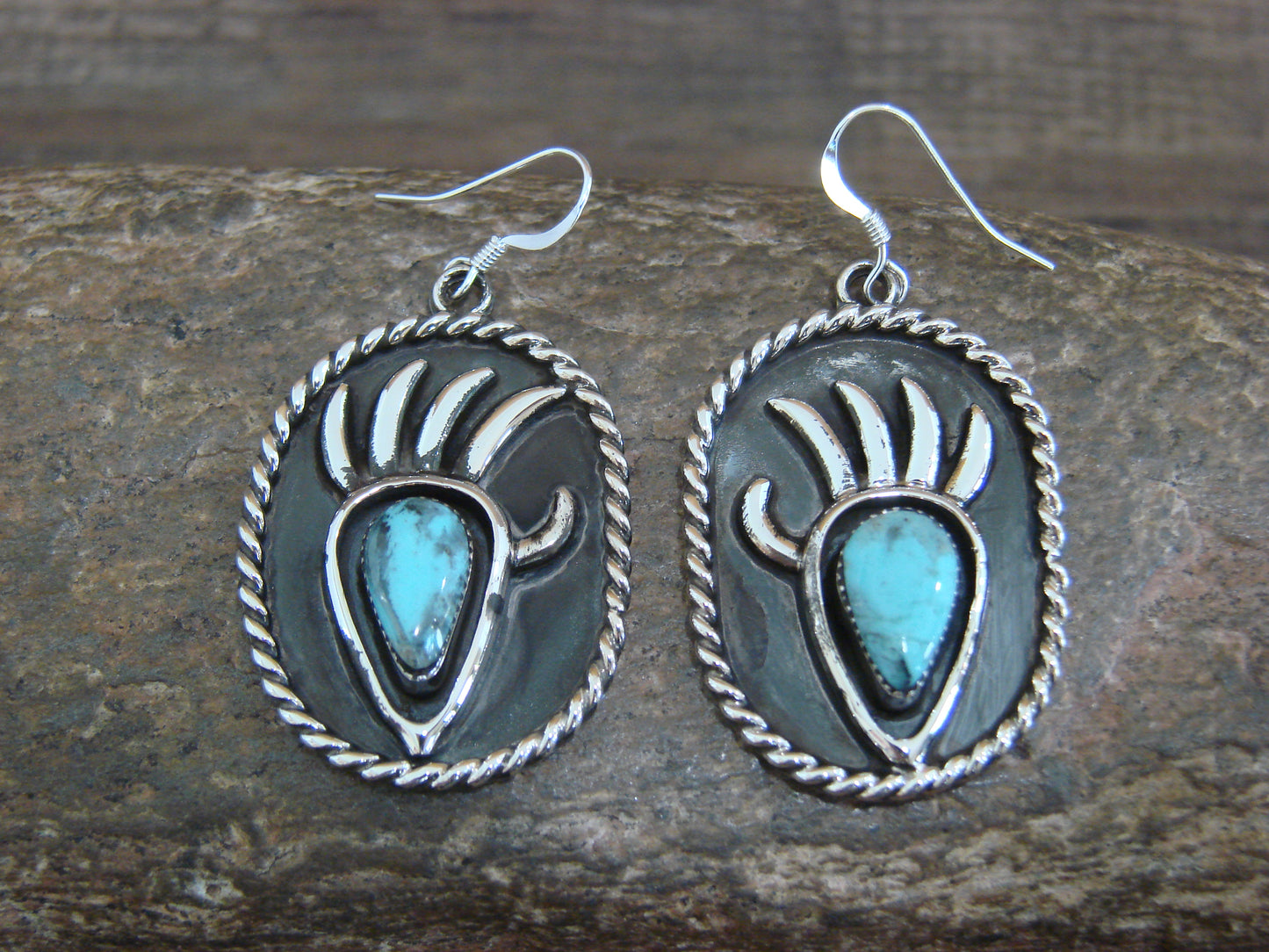 Native American Sterling Silver Turquoise Bear Paw Dangle Earrings - Belin