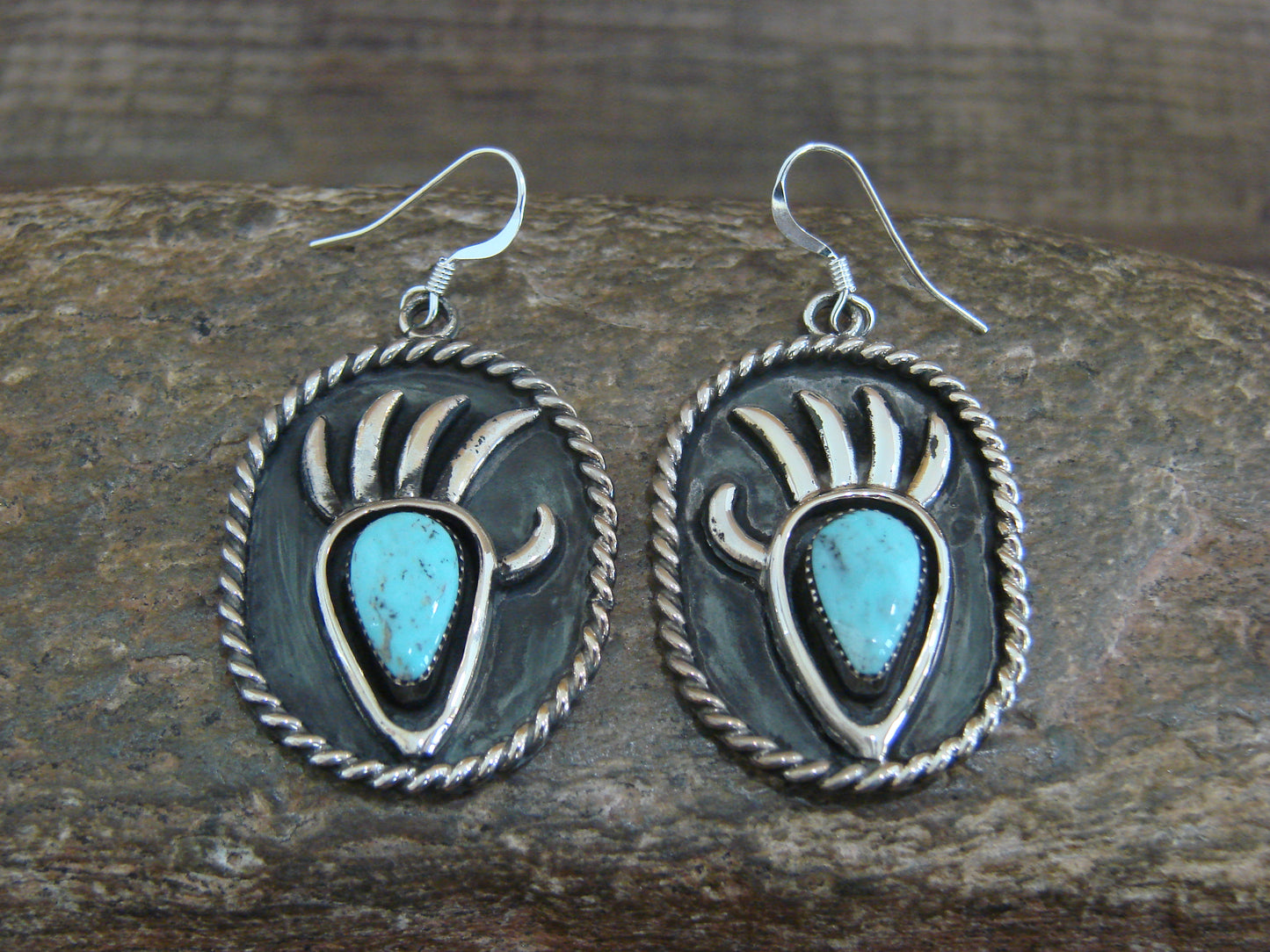 Native American Sterling Silver Turquoise Bear Paw Dangle Earrings - Belin
