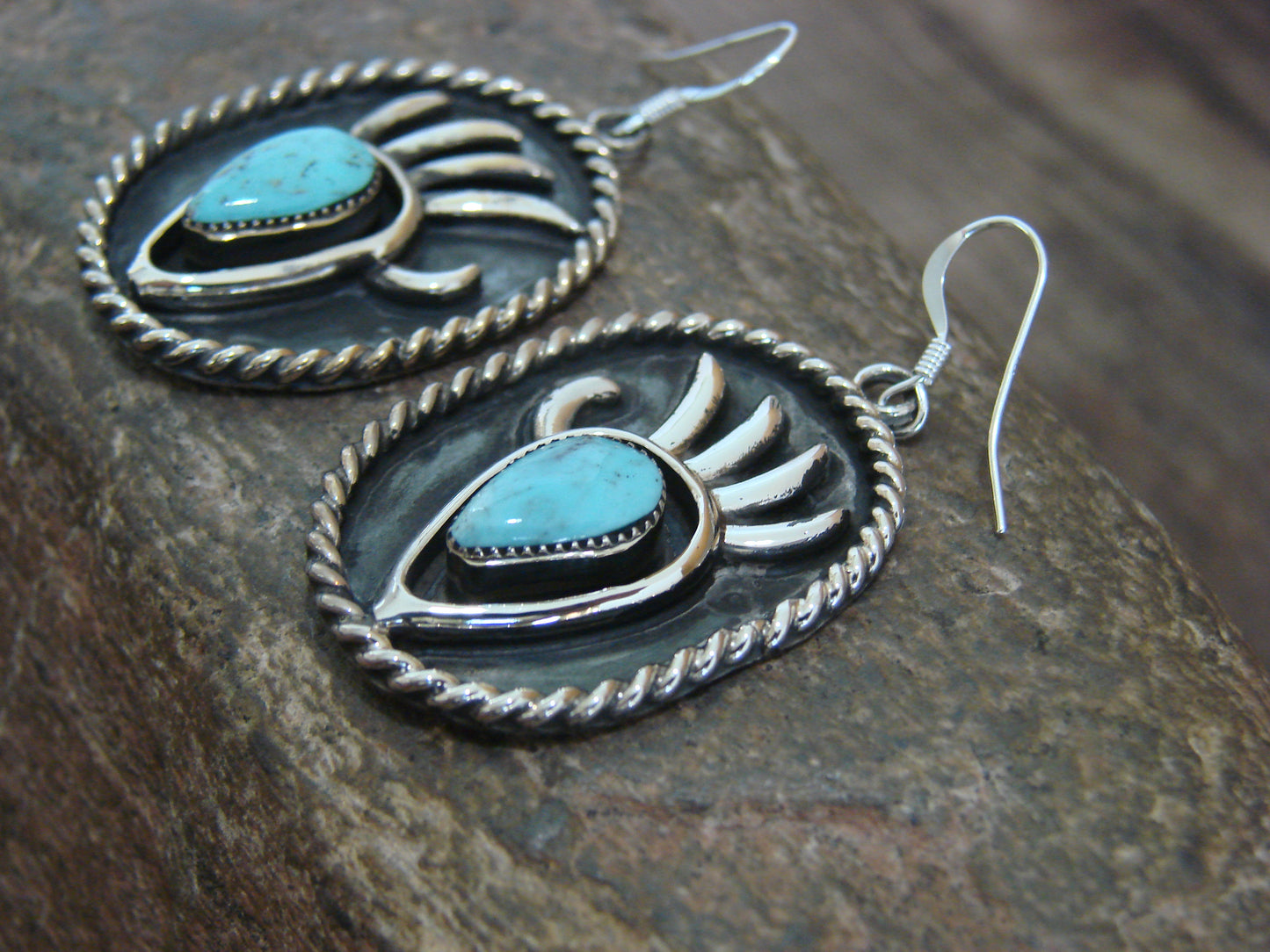 Native American Sterling Silver Turquoise Bear Paw Dangle Earrings - Belin