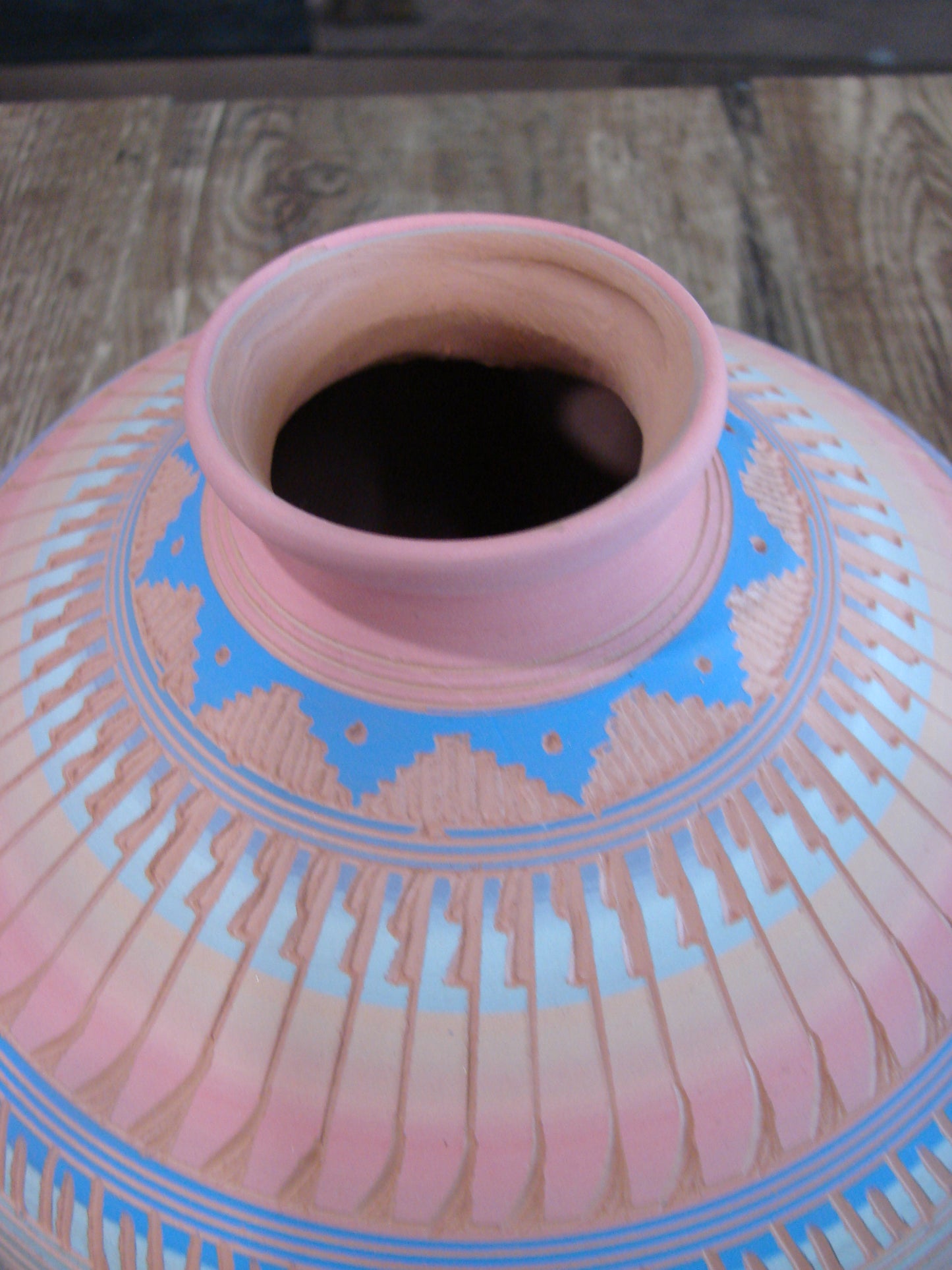 Native American Navajo Hand Etched & Hand Painted Pottery - Charlie