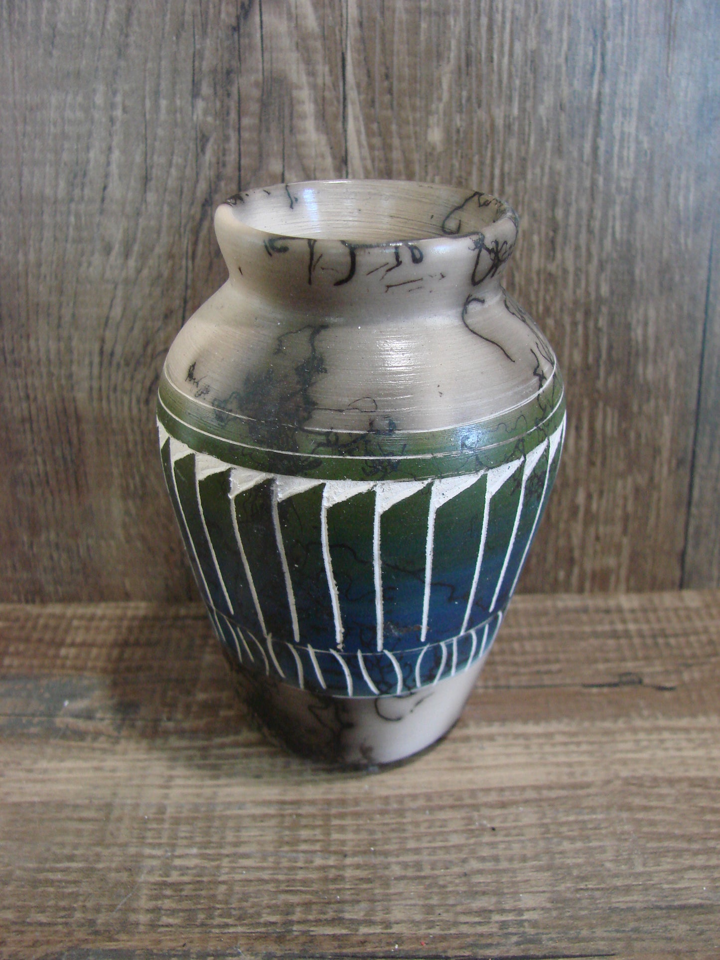 Small Native American Hand Etched Horse Hair Pottery - Benally