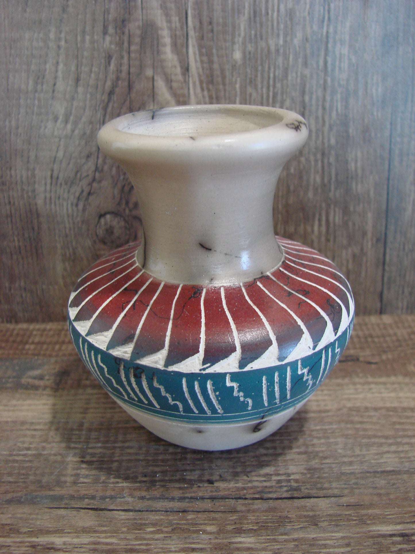 Small Native American Hand Etched Horse Hair Pottery - Benally