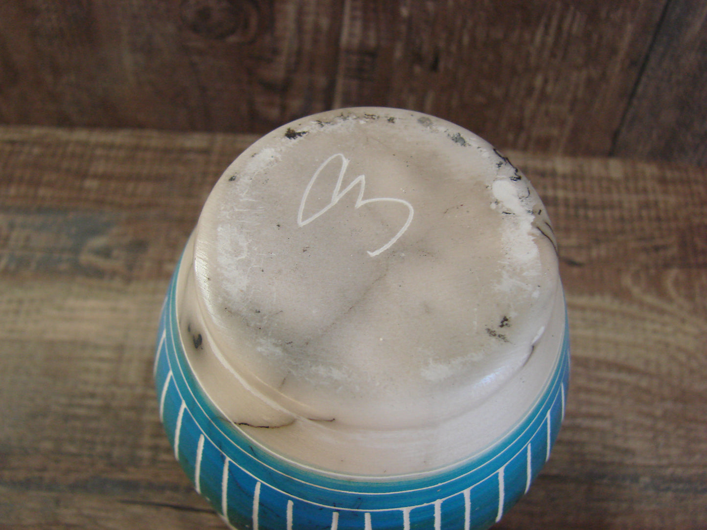 Small Native American Hand Etched Horse Hair Pottery - Benally