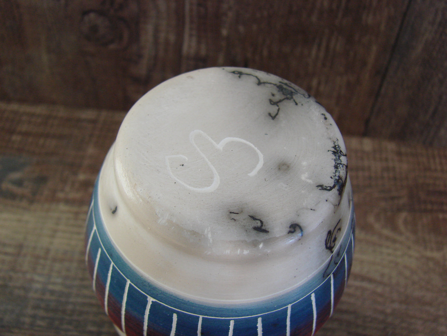 Small Native American Hand Etched Horse Hair Pottery - Benally