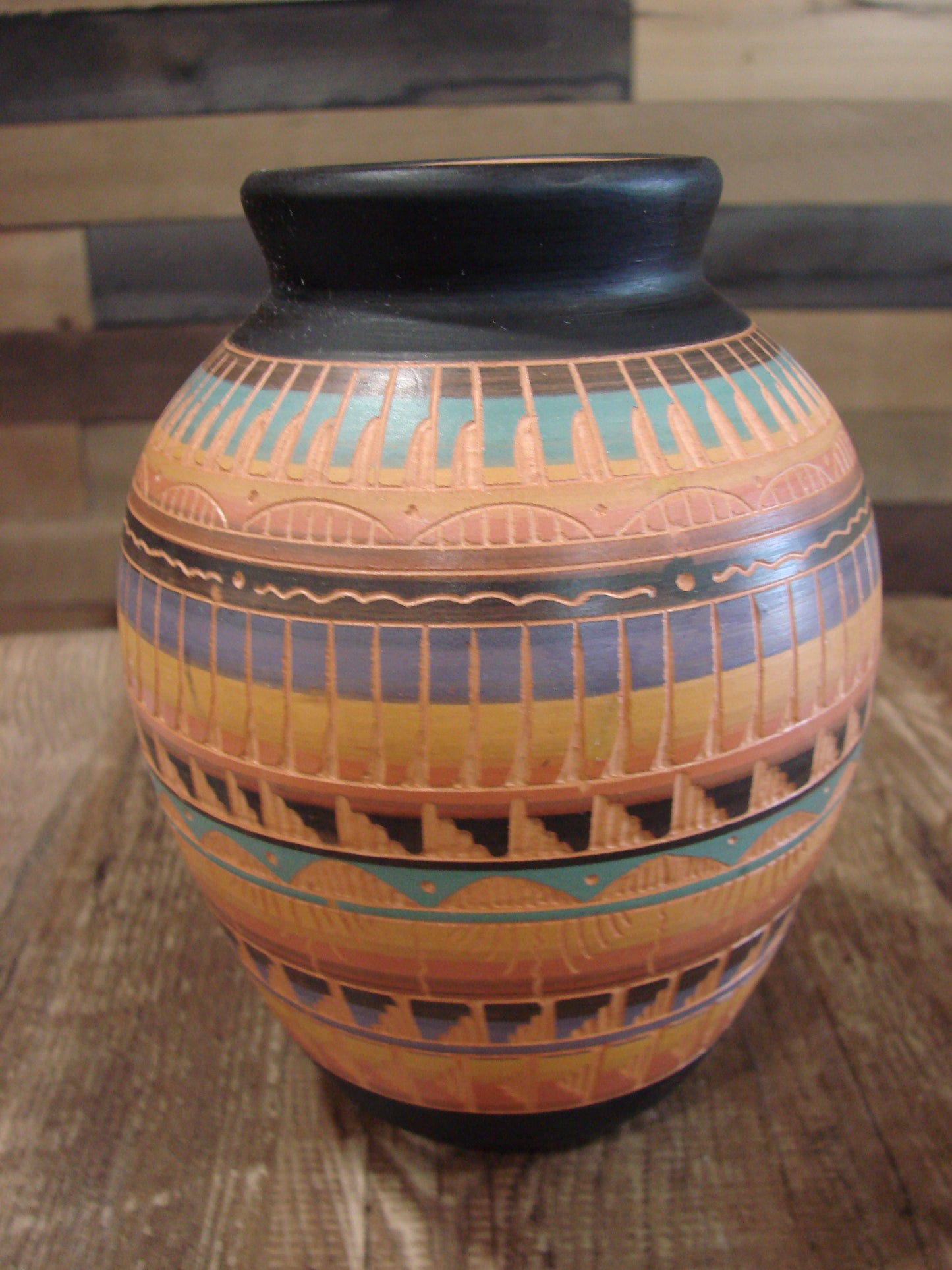 Native American Hand Etched & Hand Painted Pottery - Gilmore