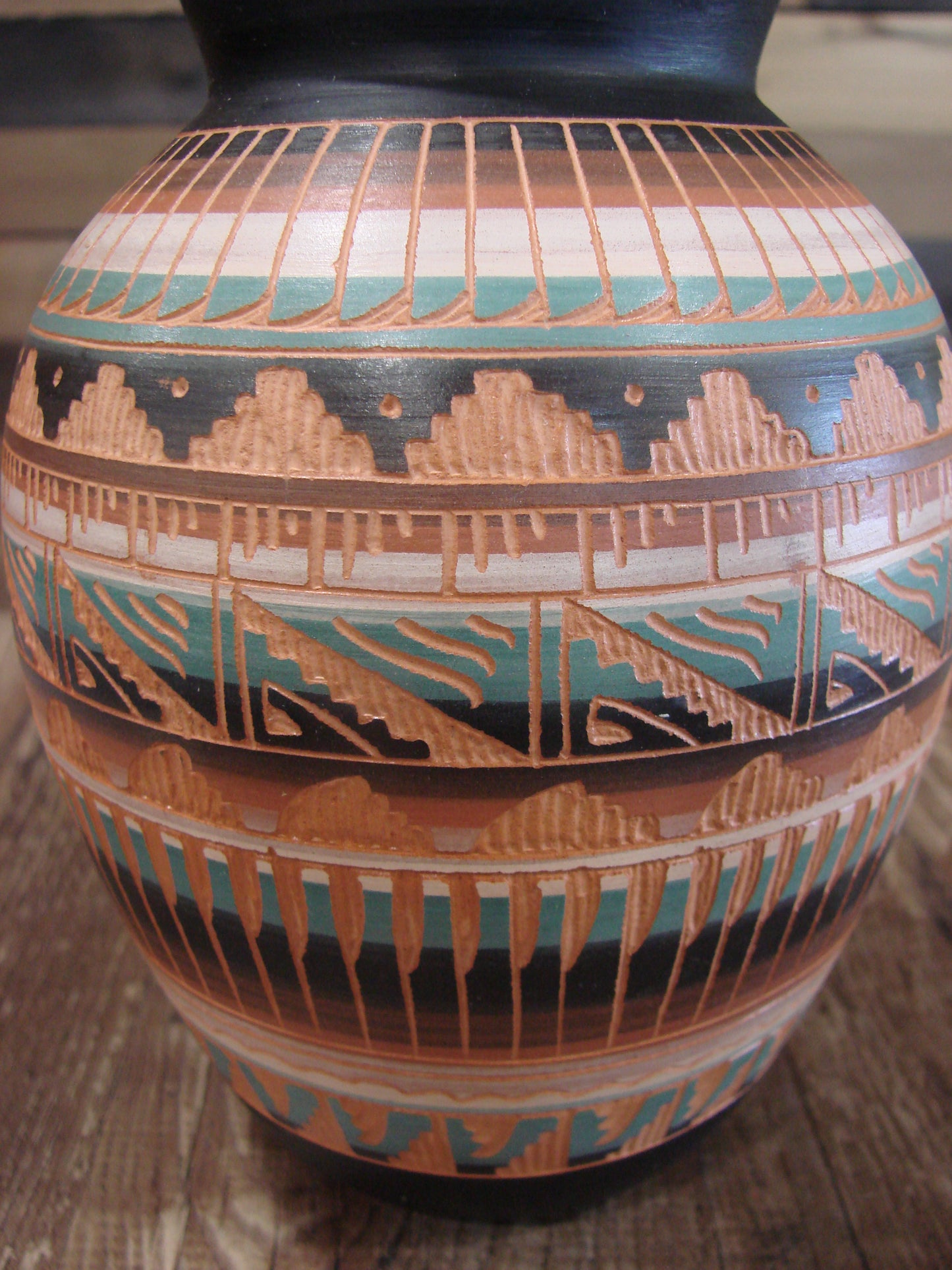 Native American Hand Etched & Hand Painted Pottery - Gilmore