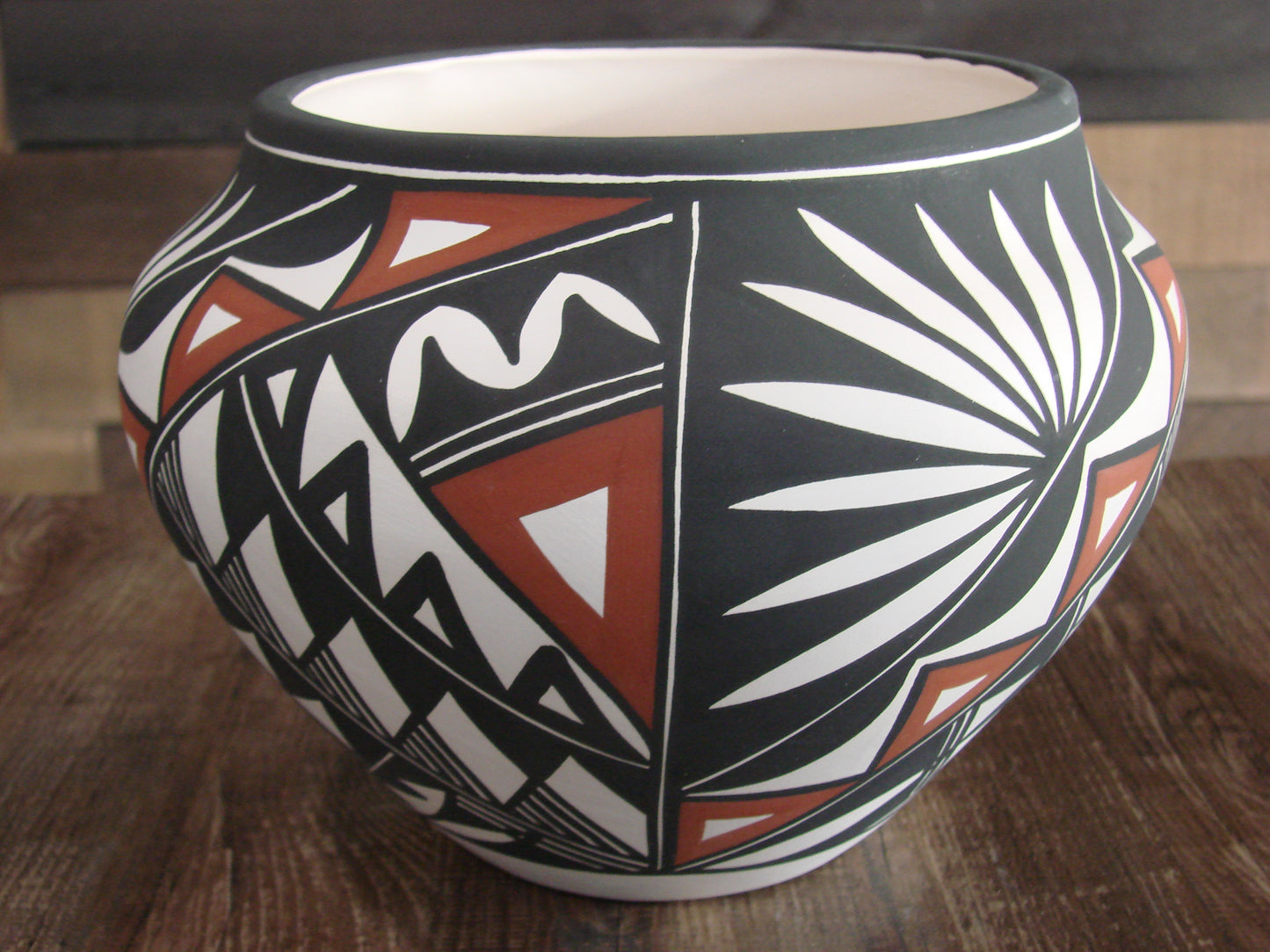 Native American Acoma Pueblo Fine Line Hand Painted Pottery by Victorino