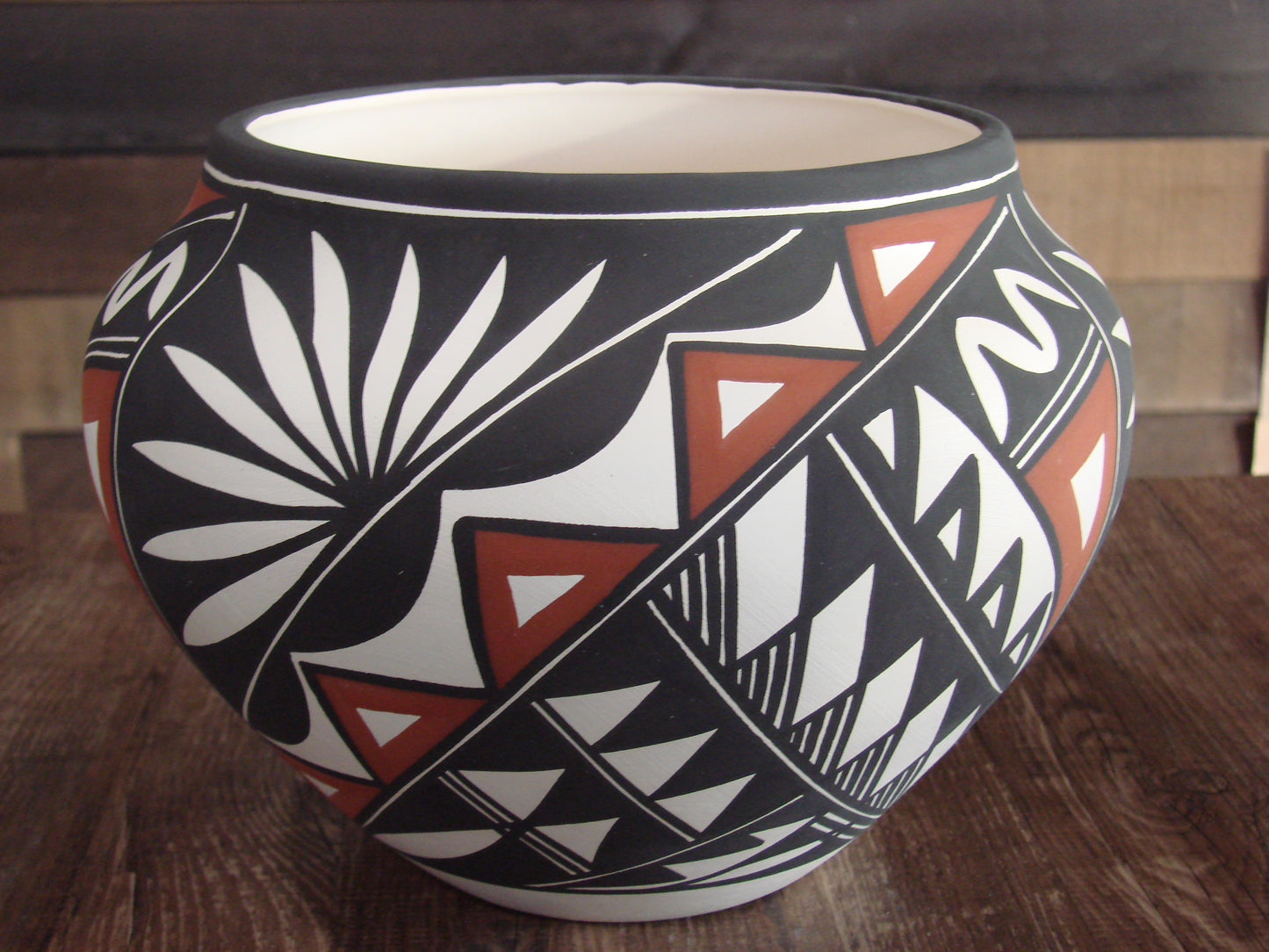 Native American Acoma Pueblo Fine Line Hand Painted Pottery by Victorino