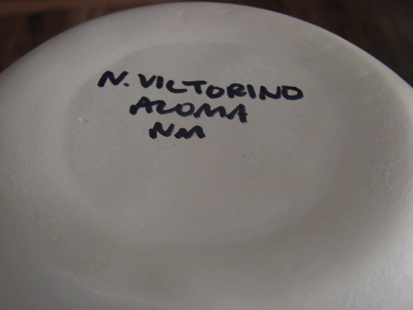 Native American Acoma Pueblo Fine Line Hand Painted Pottery by Victorino