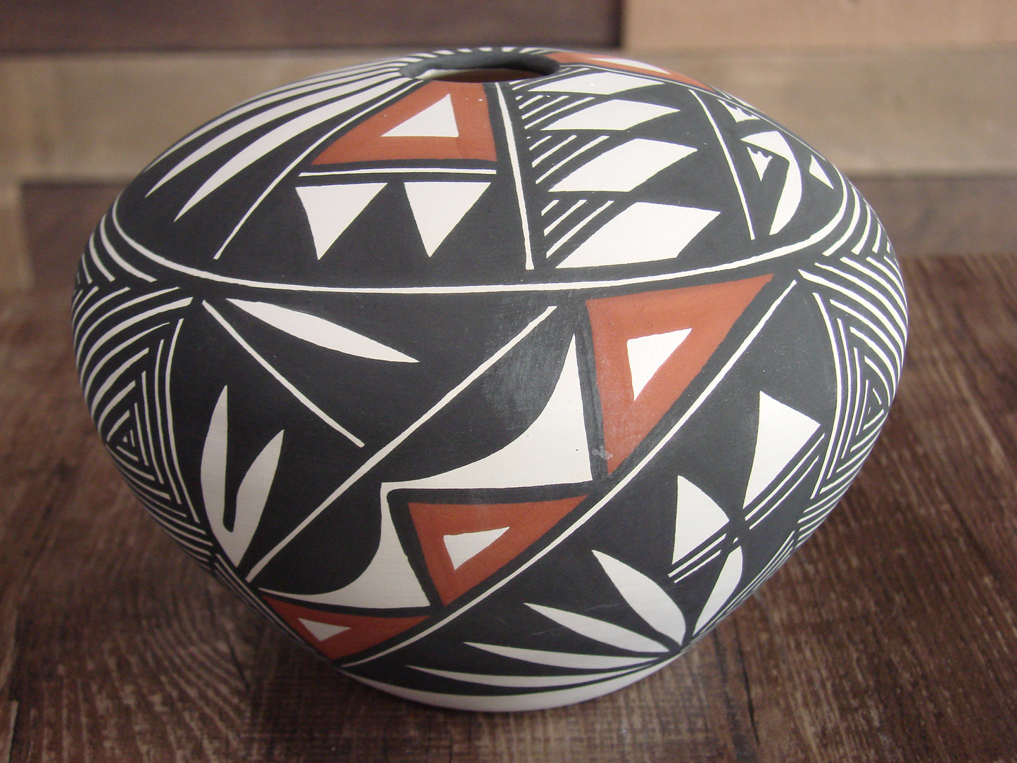 Native American Acoma Pueblo Fine Line Hand Painted Pottery by Victorino