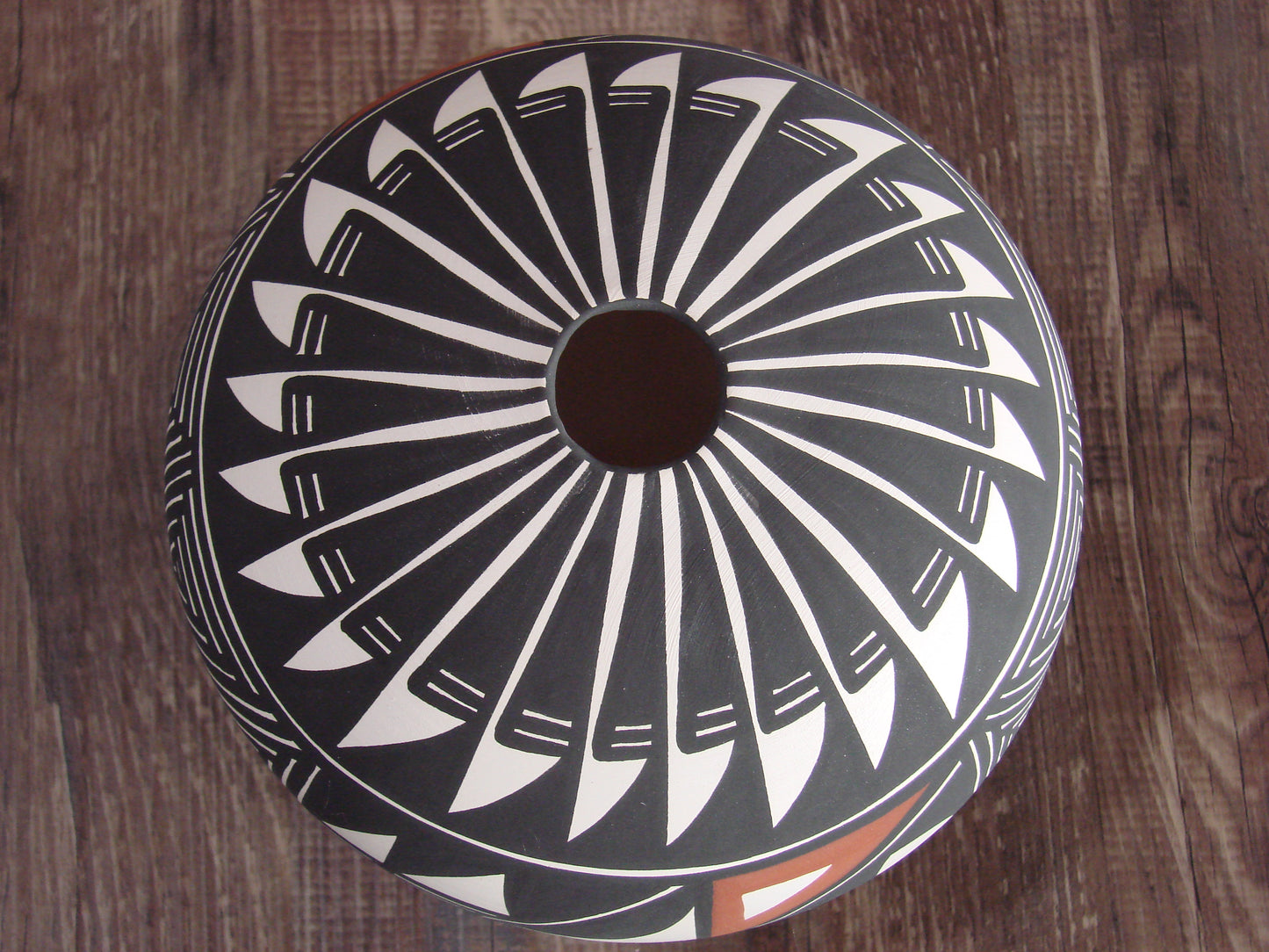 Native American Acoma Pueblo Fine Line Hand Painted Pottery by Victorino