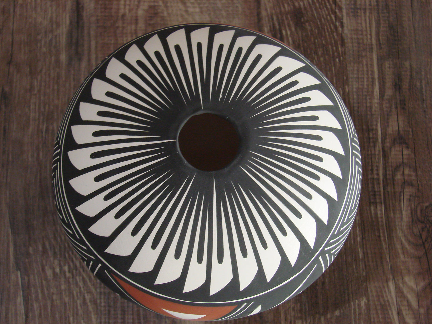 Native American Acoma Pueblo Fine Line Hand Painted Pottery by Victorino