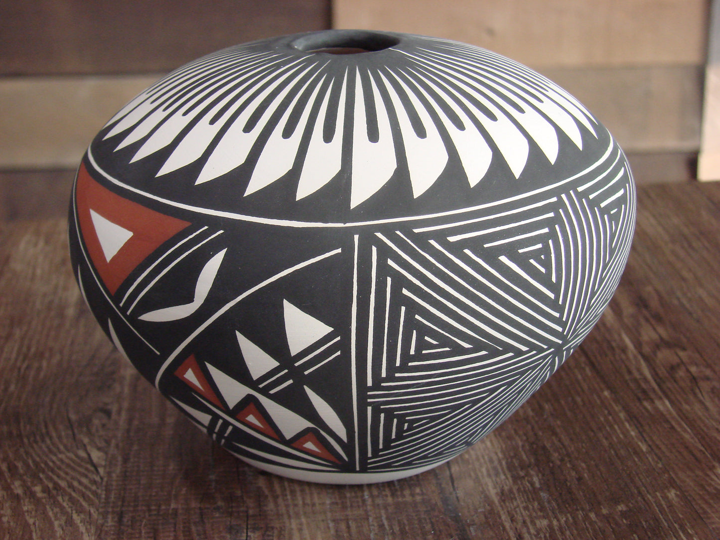 Native American Acoma Pueblo Fine Line Hand Painted Pottery by Victorino