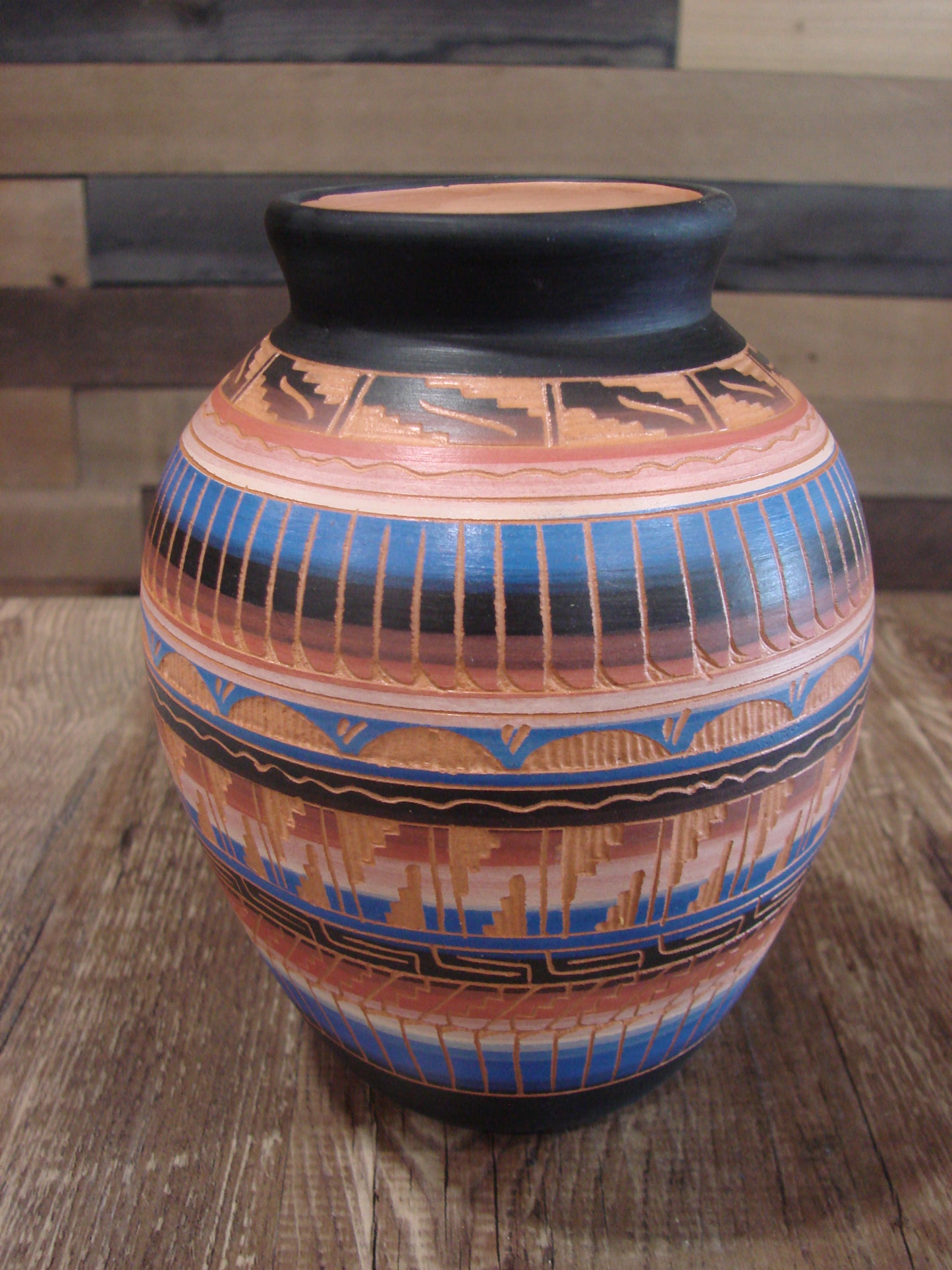 Native American Hand Etched & Hand Painted Pottery - Gilmore