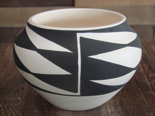 Native American Fine Line Hand Painted Pottery by L. Joe