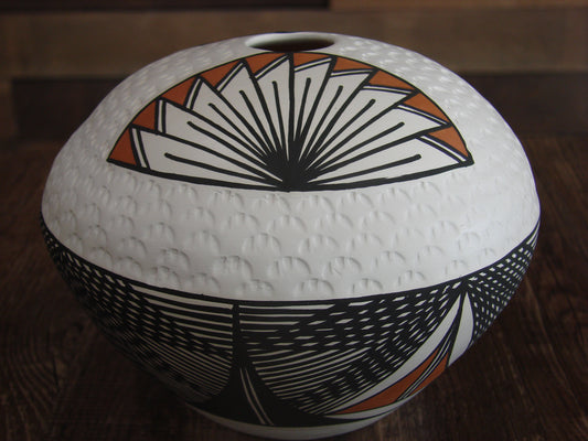 Native American Acoma Fine Line Hand Painted Pottery by B. Garcia